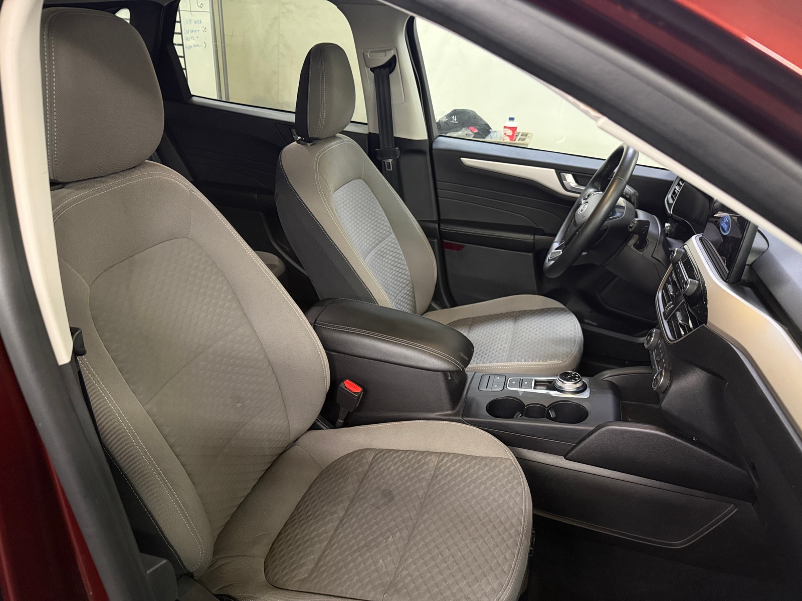 Thumbnail: 2021 Ford Escape - 2