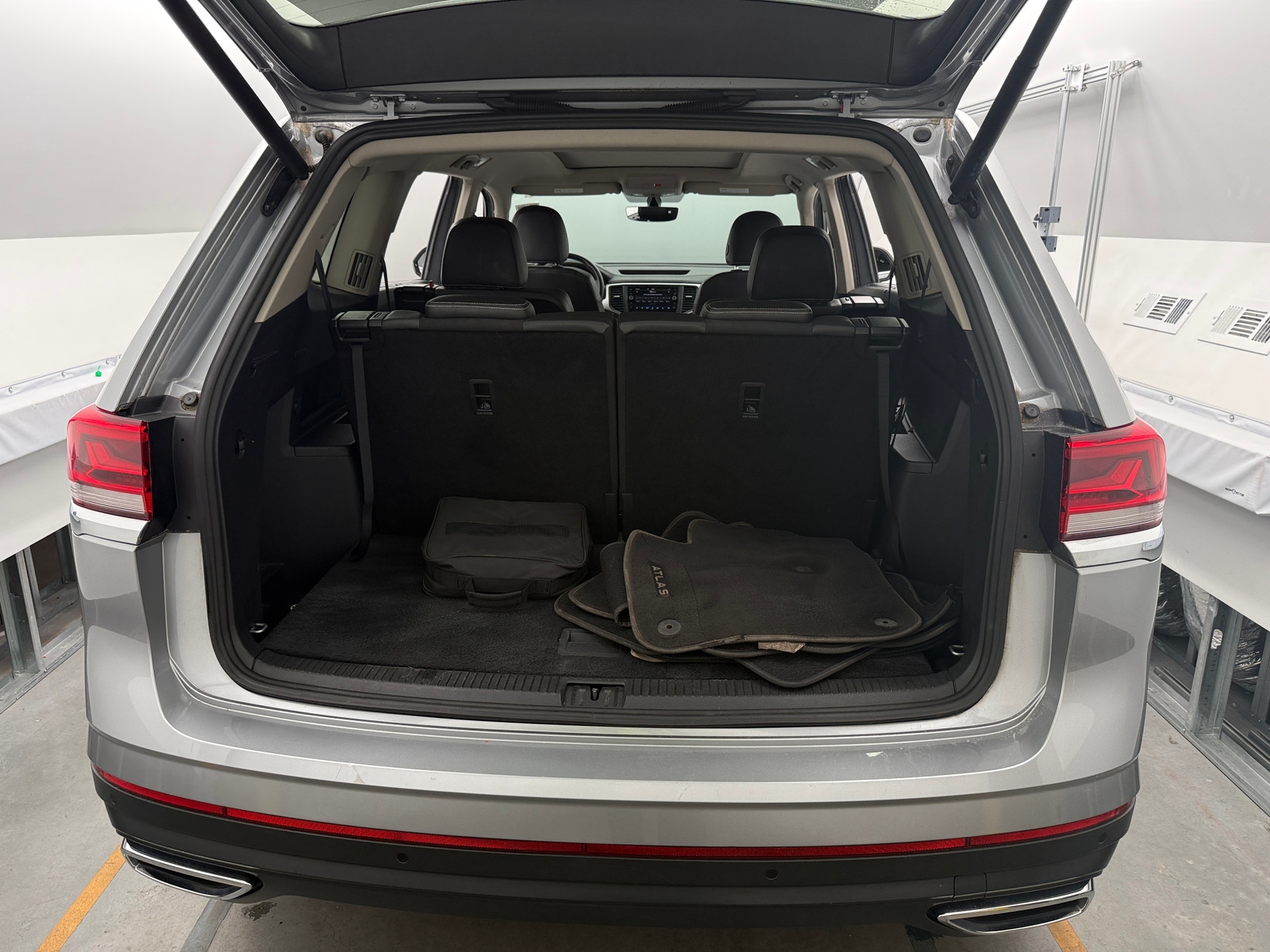 Thumbnail: 2021 Volkswagen Atlas - 6