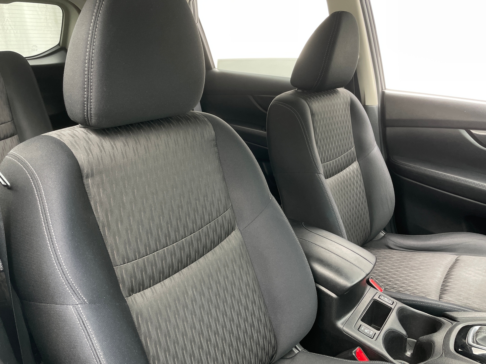 Thumbnail: 2018 Nissan Rogue - 2