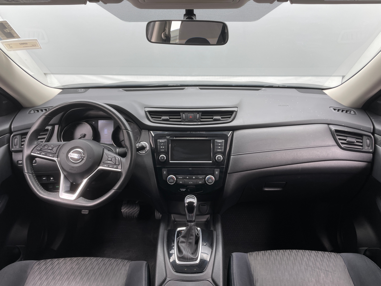 Thumbnail: 2018 Nissan Rogue - 3
