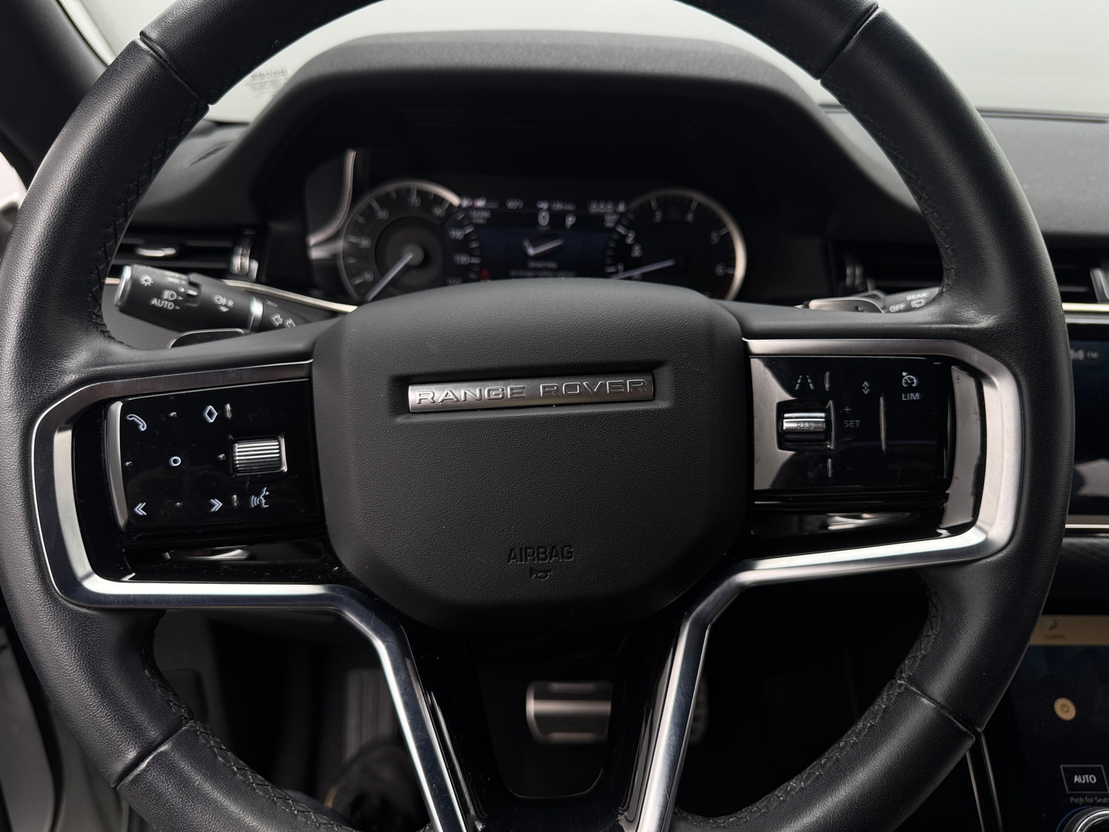 Thumbnail: 2023 Land Rover Range Rover Evoque - 4