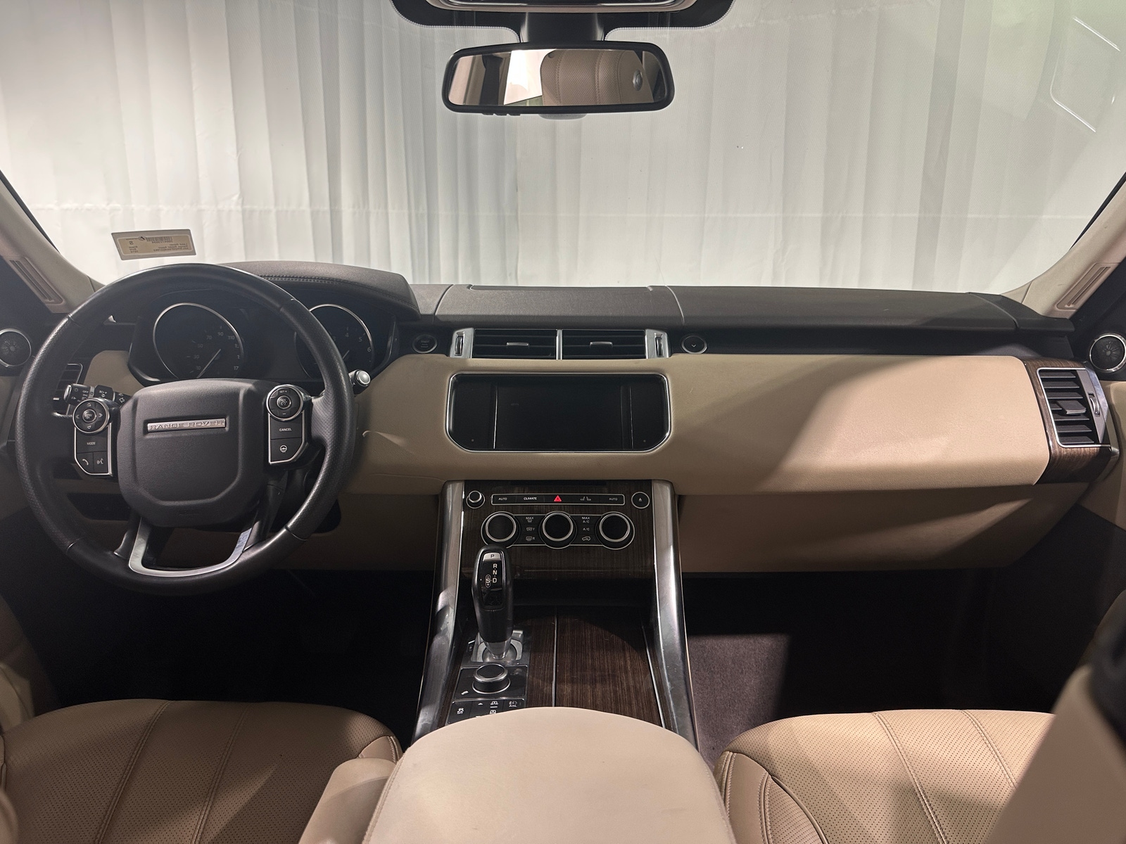 Thumbnail: 2016 Land Rover Range Rover Sport - 2