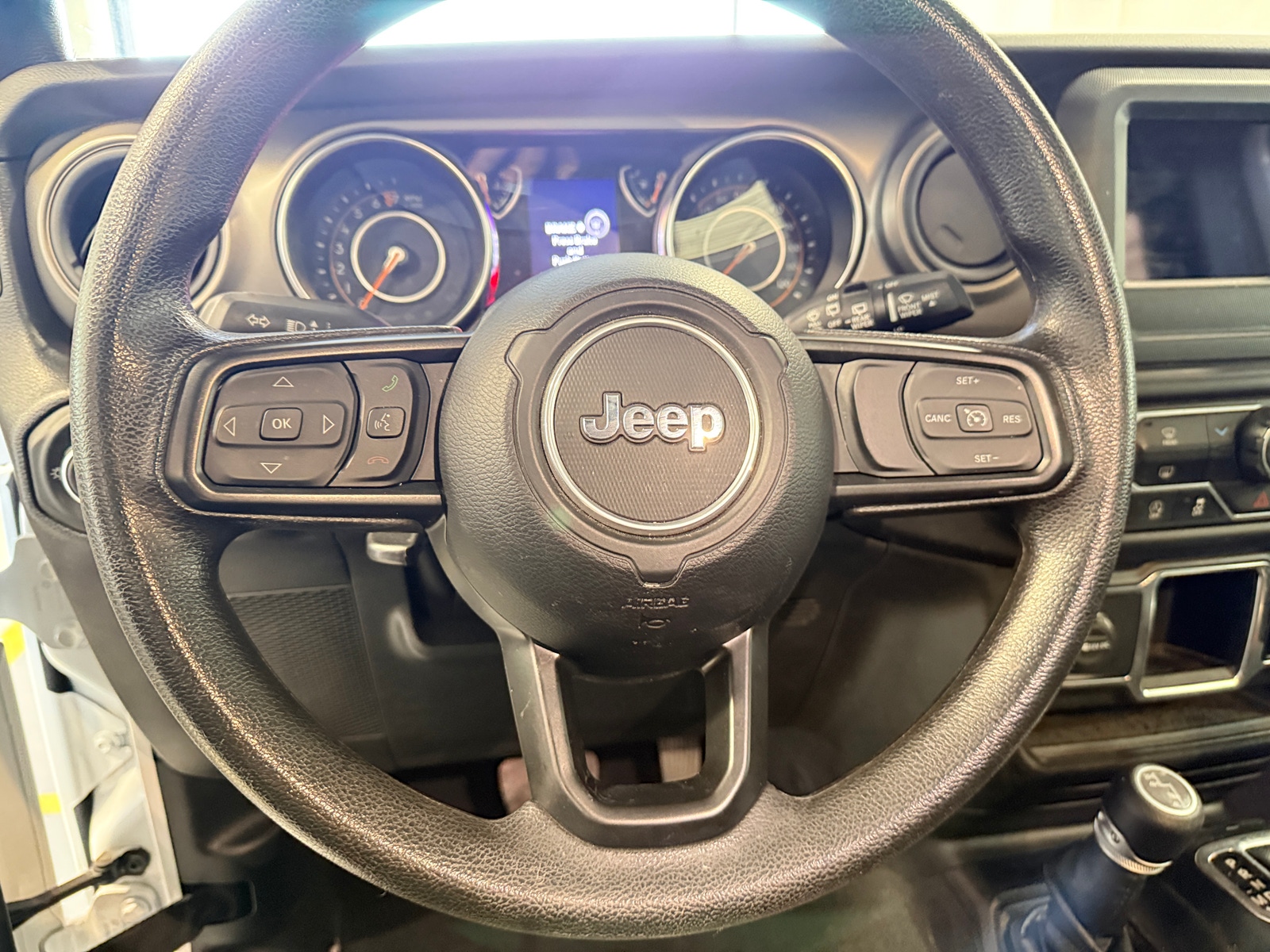 Thumbnail: 2022 Jeep Wrangler - 5