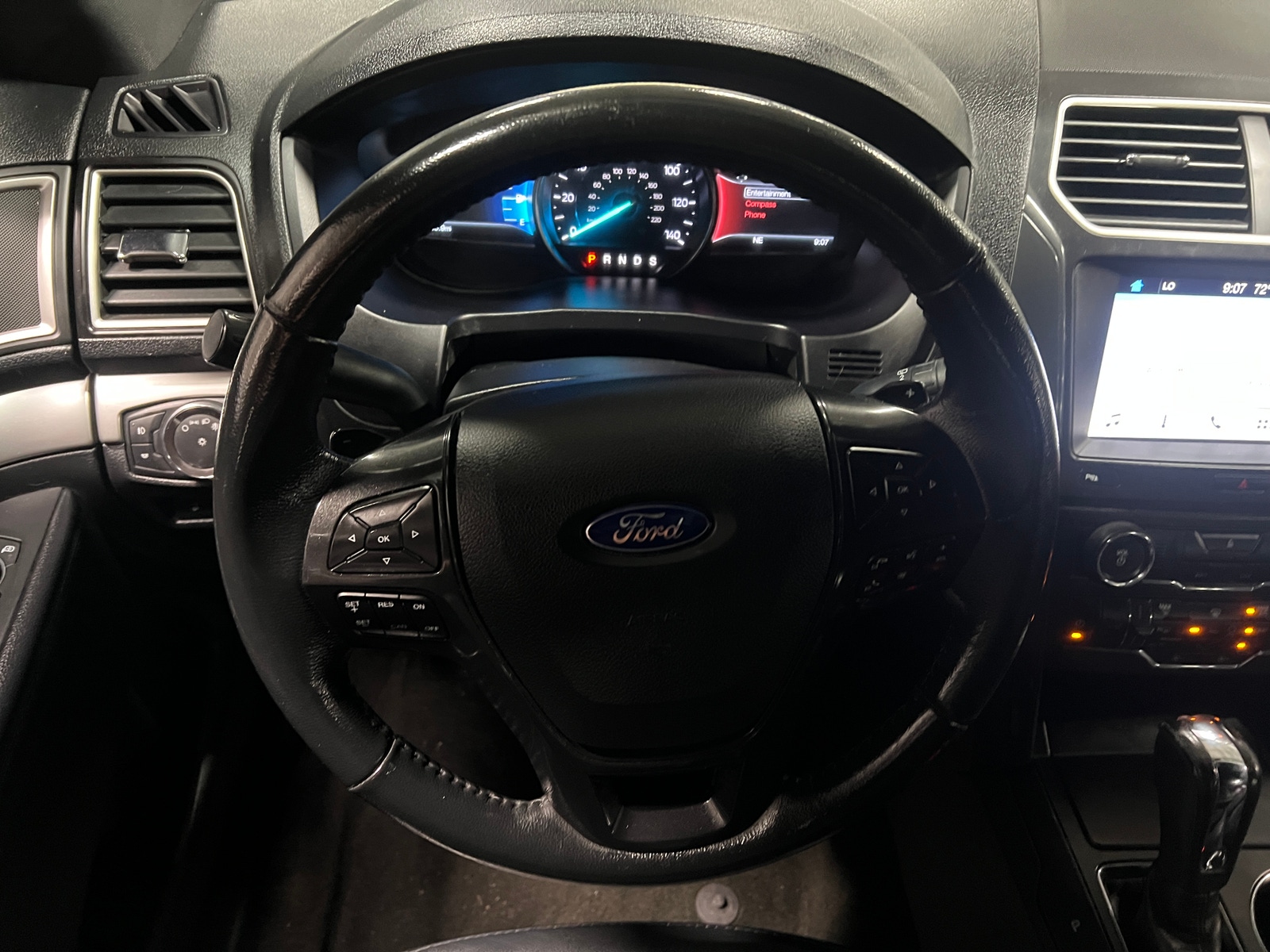 Thumbnail: 2017 Ford Explorer - 5