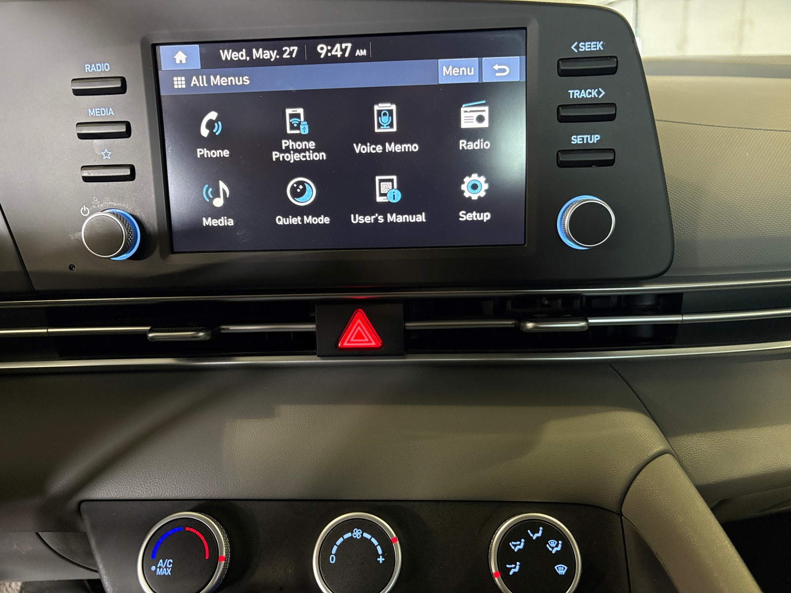 Thumbnail: 2024 Hyundai Elantra - 4