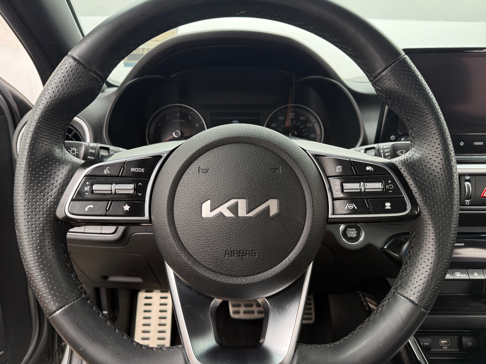 Thumbnail: 2022 Kia Forte - 5