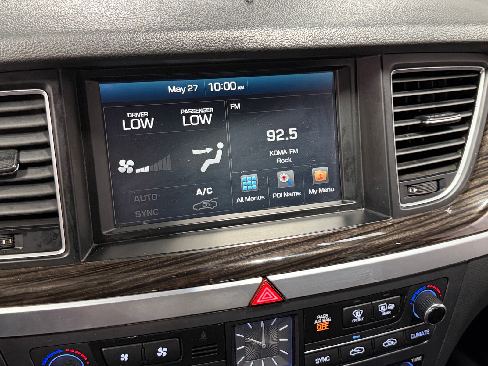 Thumbnail: 2015 Hyundai Genesis - 3