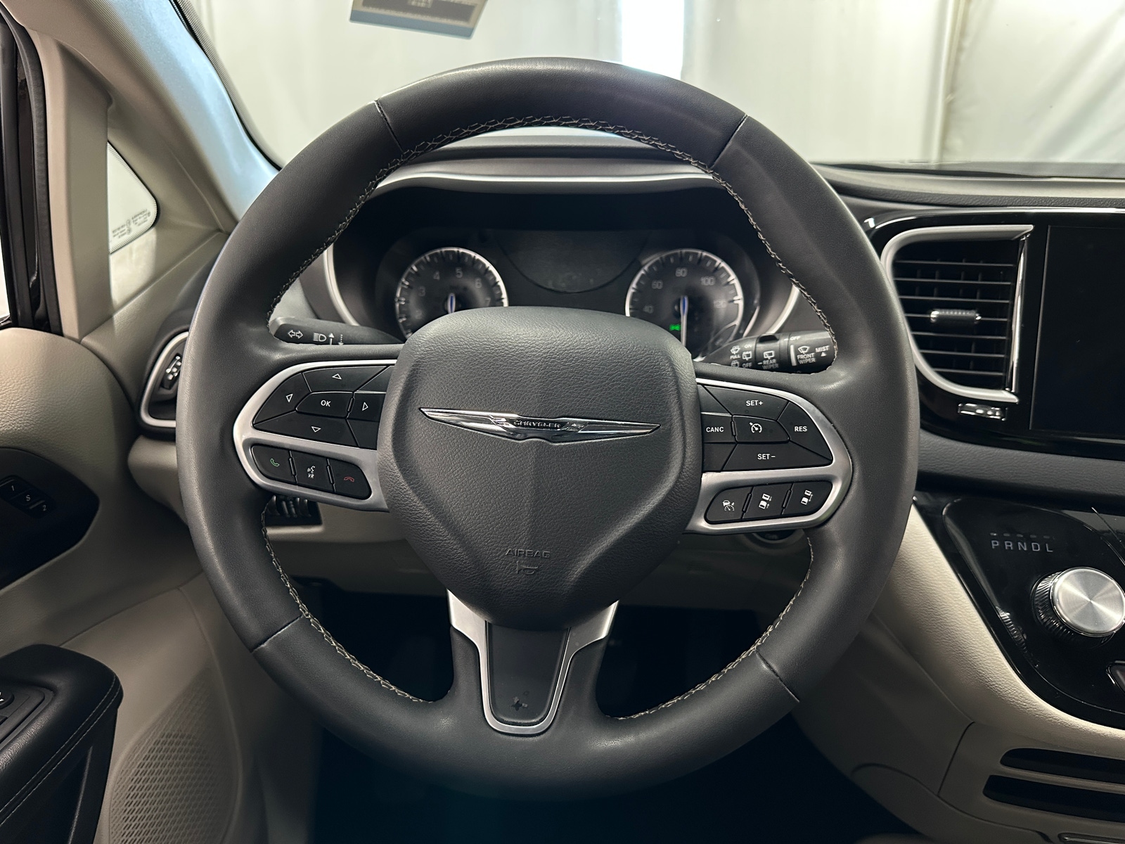 Thumbnail: 2024 Chrysler Pacifica - 4