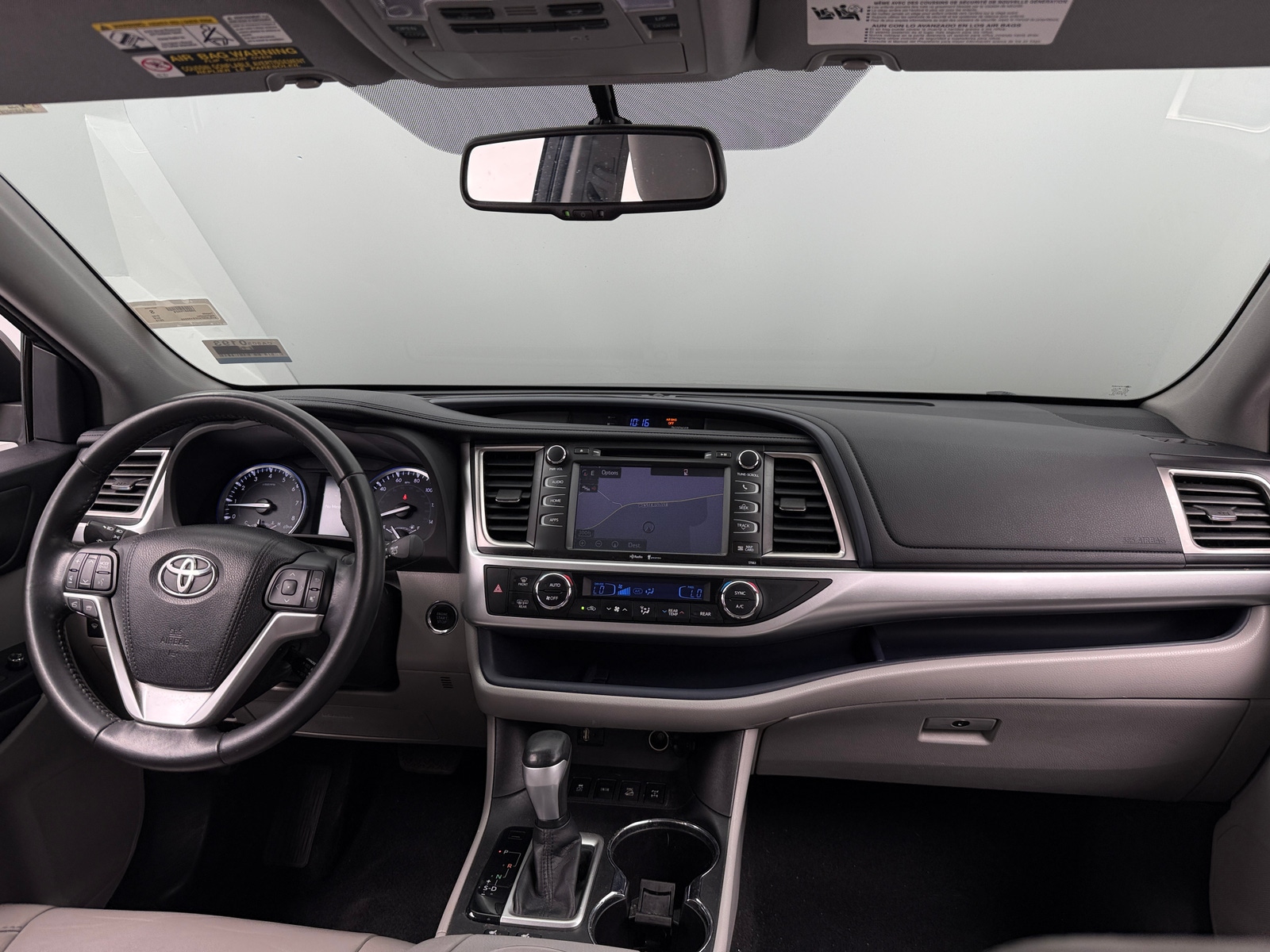 Thumbnail: 2015 Toyota Highlander - 2