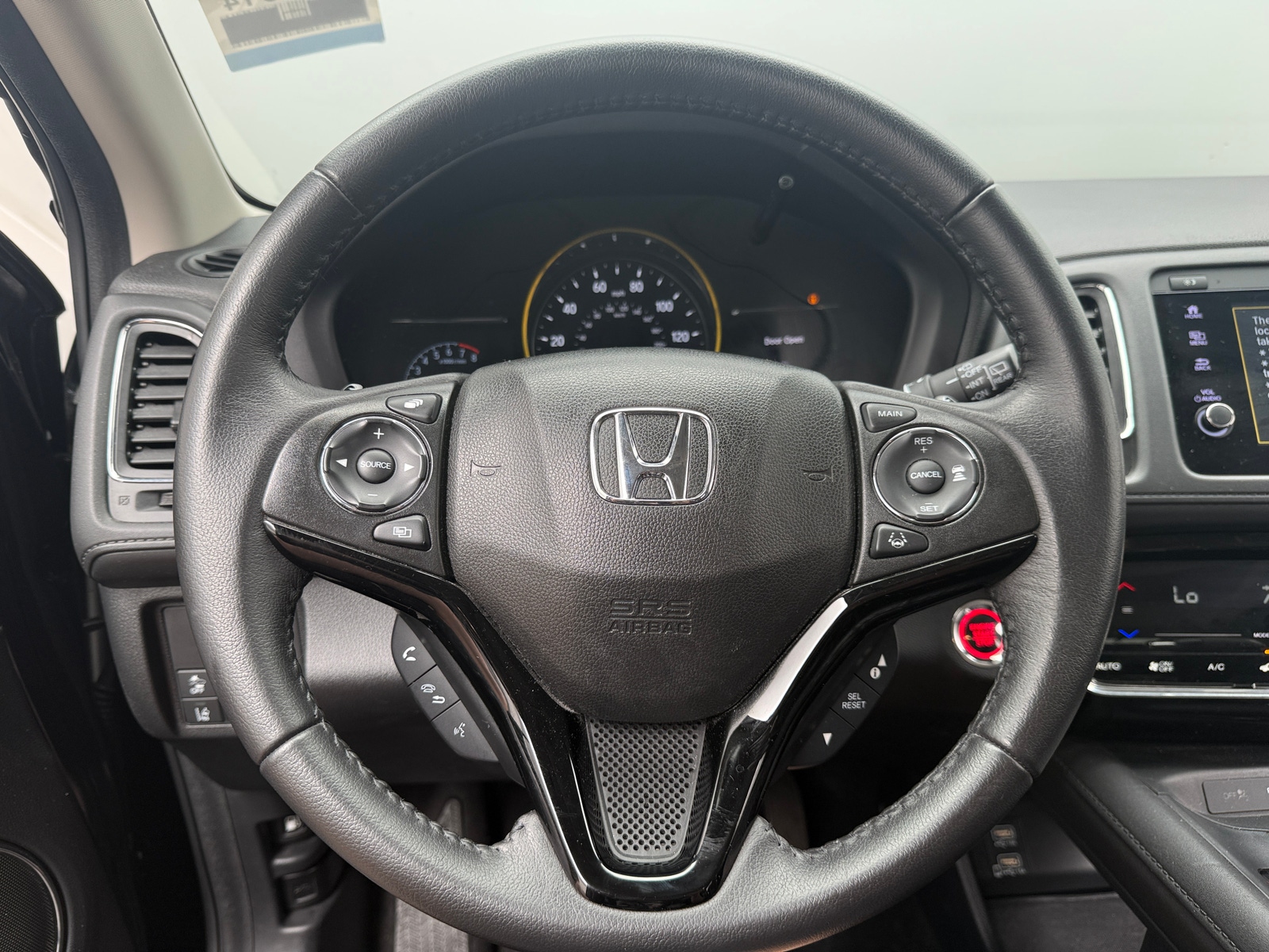 Thumbnail: 2019 Honda HR-V - 4