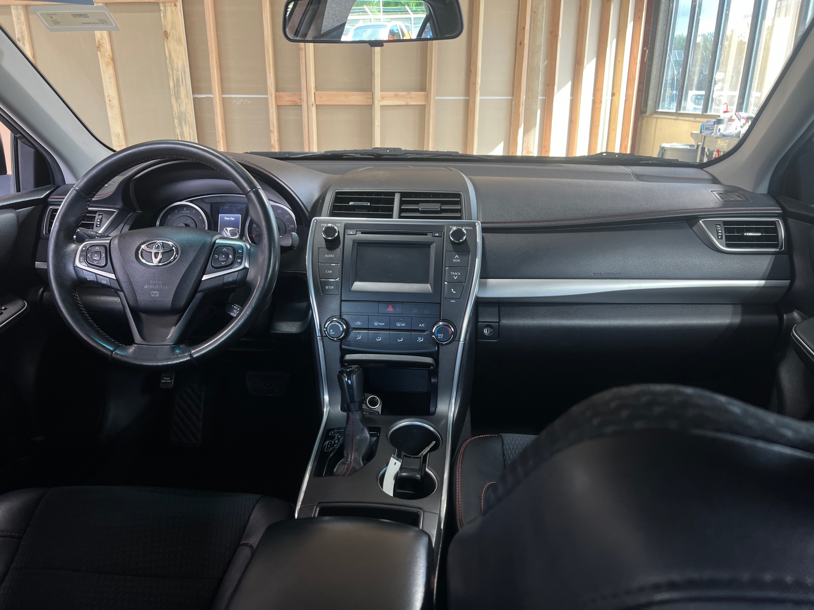 Thumbnail: 2015 Toyota Camry - 3