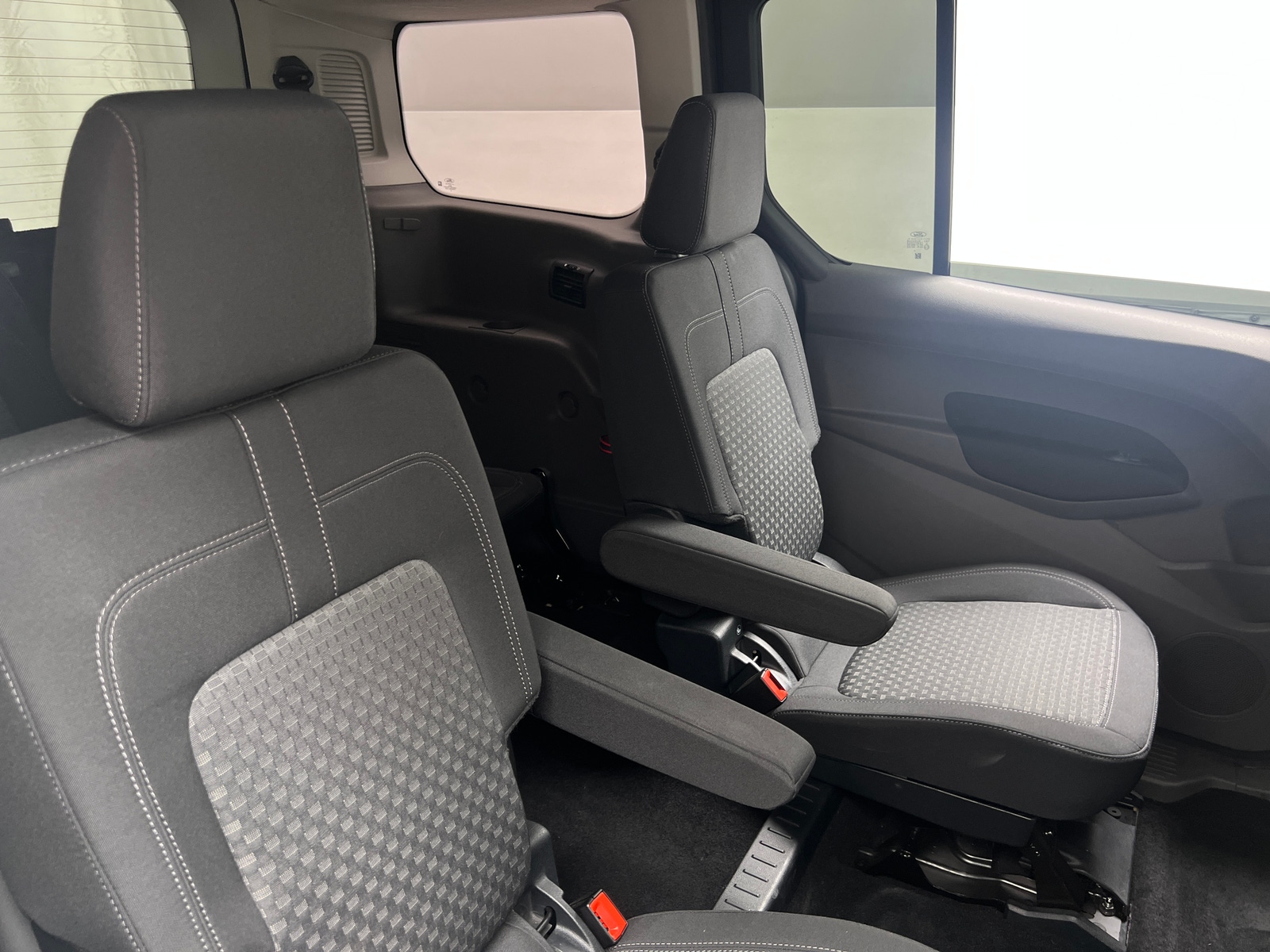 Thumbnail: 2022 Ford Transit Series - 6