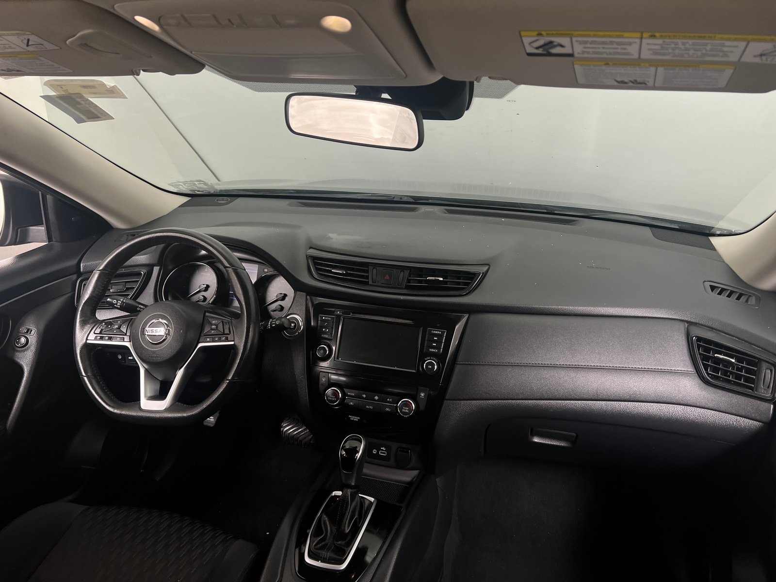 Thumbnail: 2019 Nissan Rogue - 3