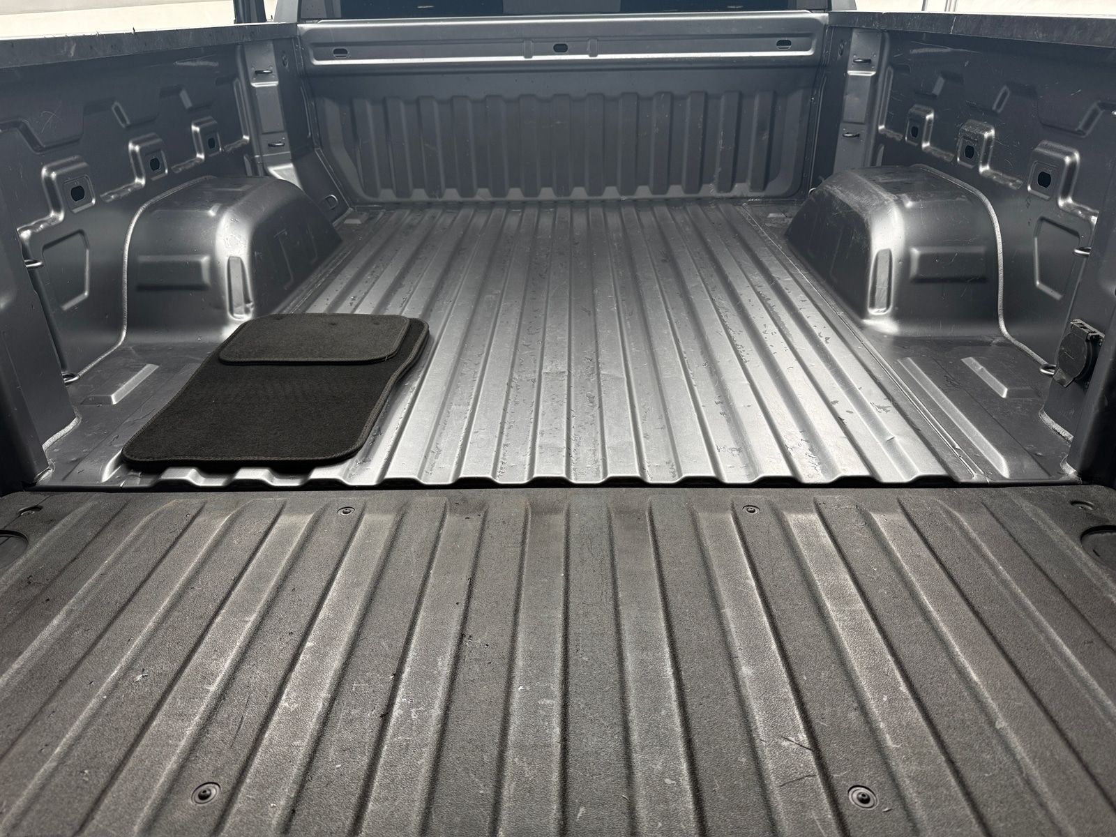 Thumbnail: 2019 Chevrolet Silverado 1500 - 7