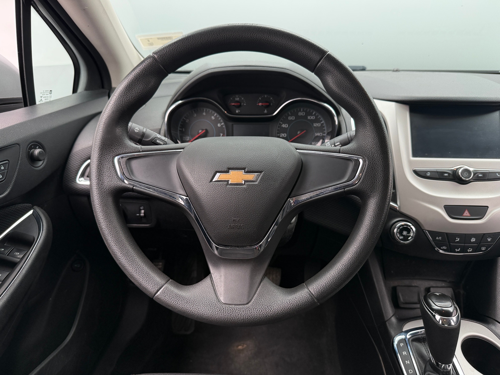 Thumbnail: 2017 Chevrolet Cruze - 5