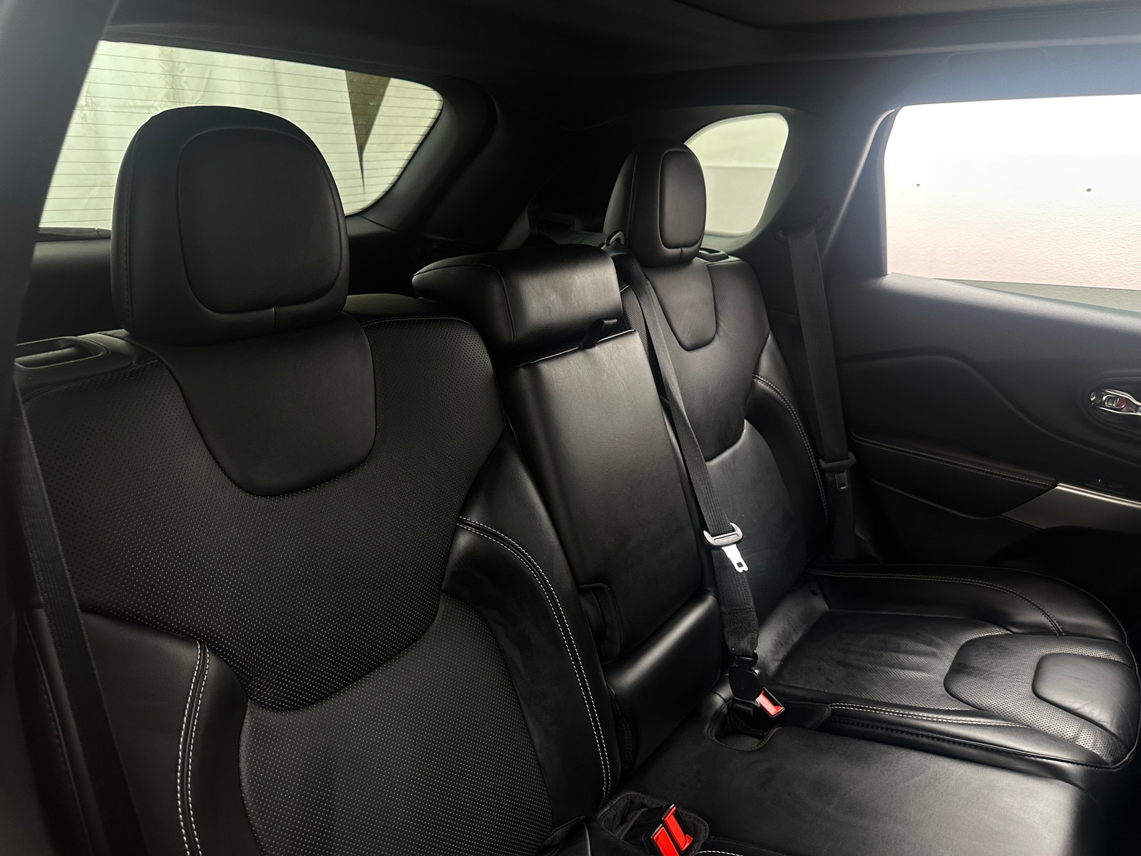 Thumbnail: 2021 Jeep Cherokee - 5