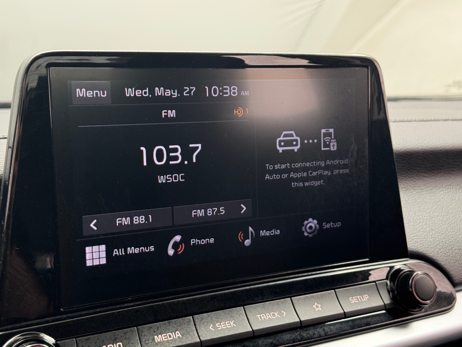 Thumbnail: 2023 Kia Forte - 4