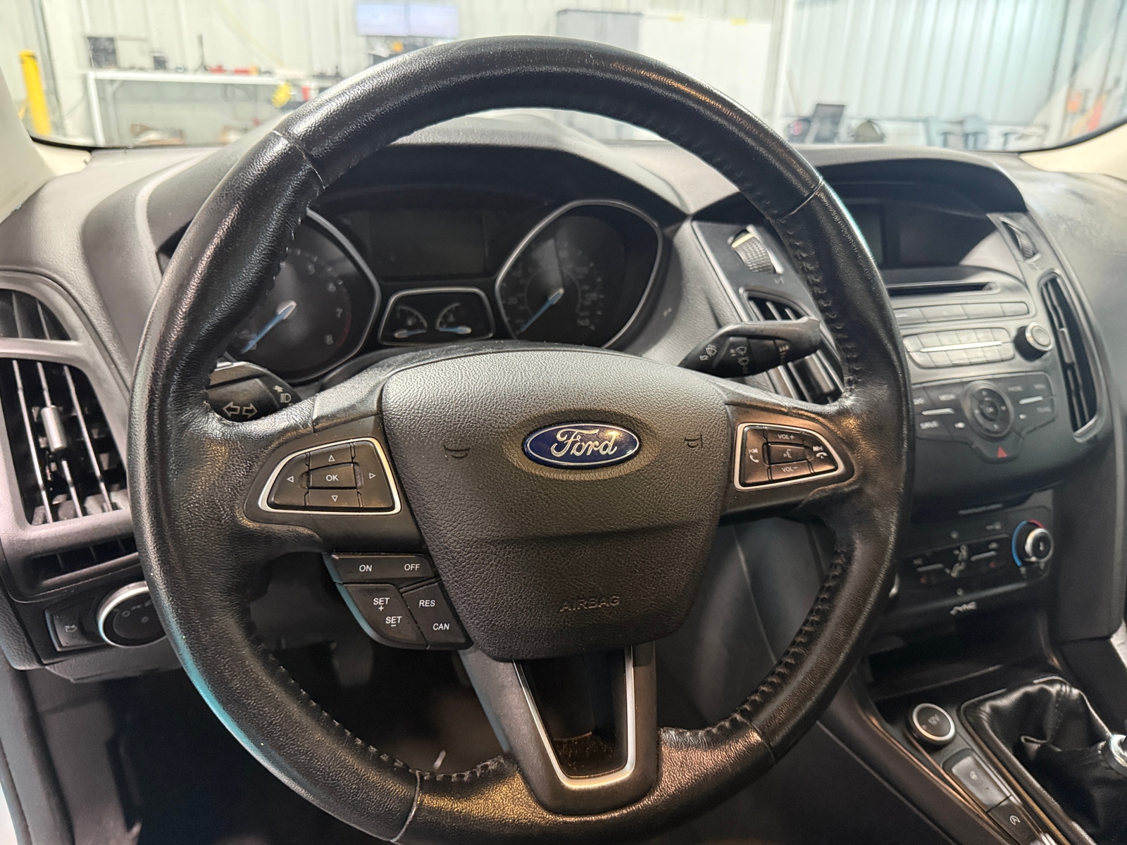 Thumbnail: 2015 Ford Focus - 5