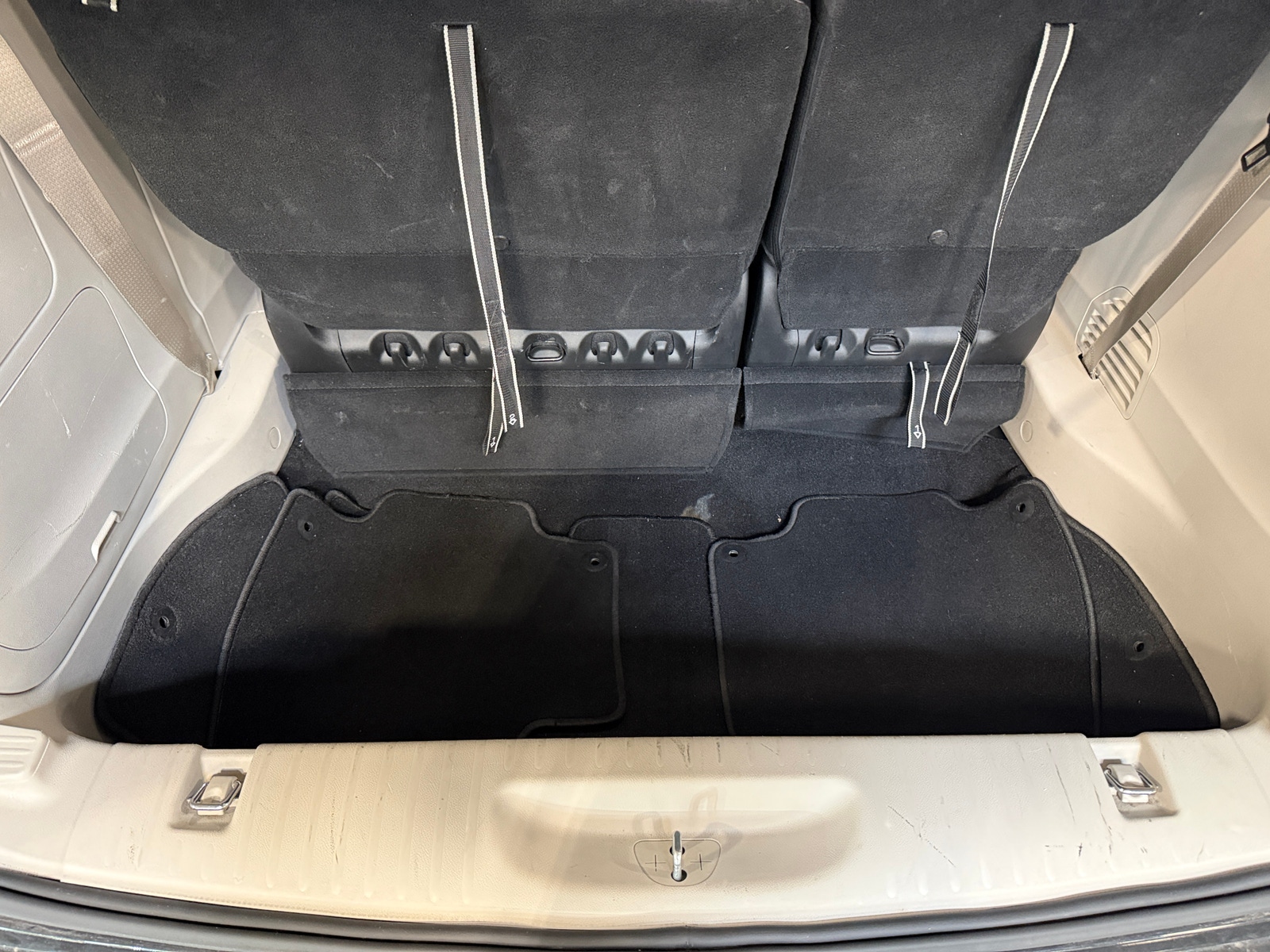 Thumbnail: 2024 Chrysler Pacifica - 6
