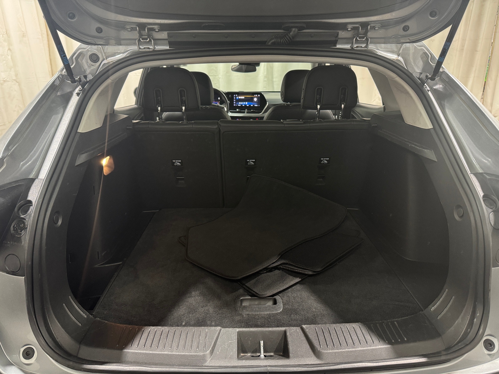 Thumbnail: 2025 Chevrolet Trax - 7