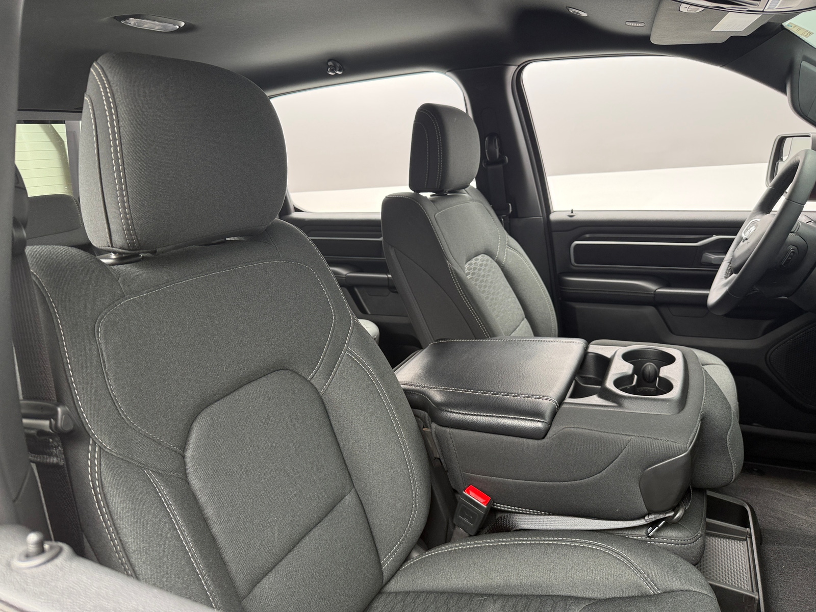 Thumbnail: 2025 RAM 1500 - 2