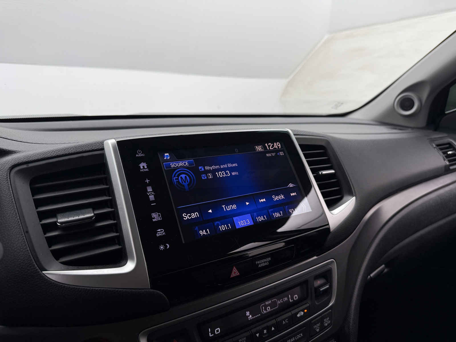 Thumbnail: 2017 Honda Pilot - 3