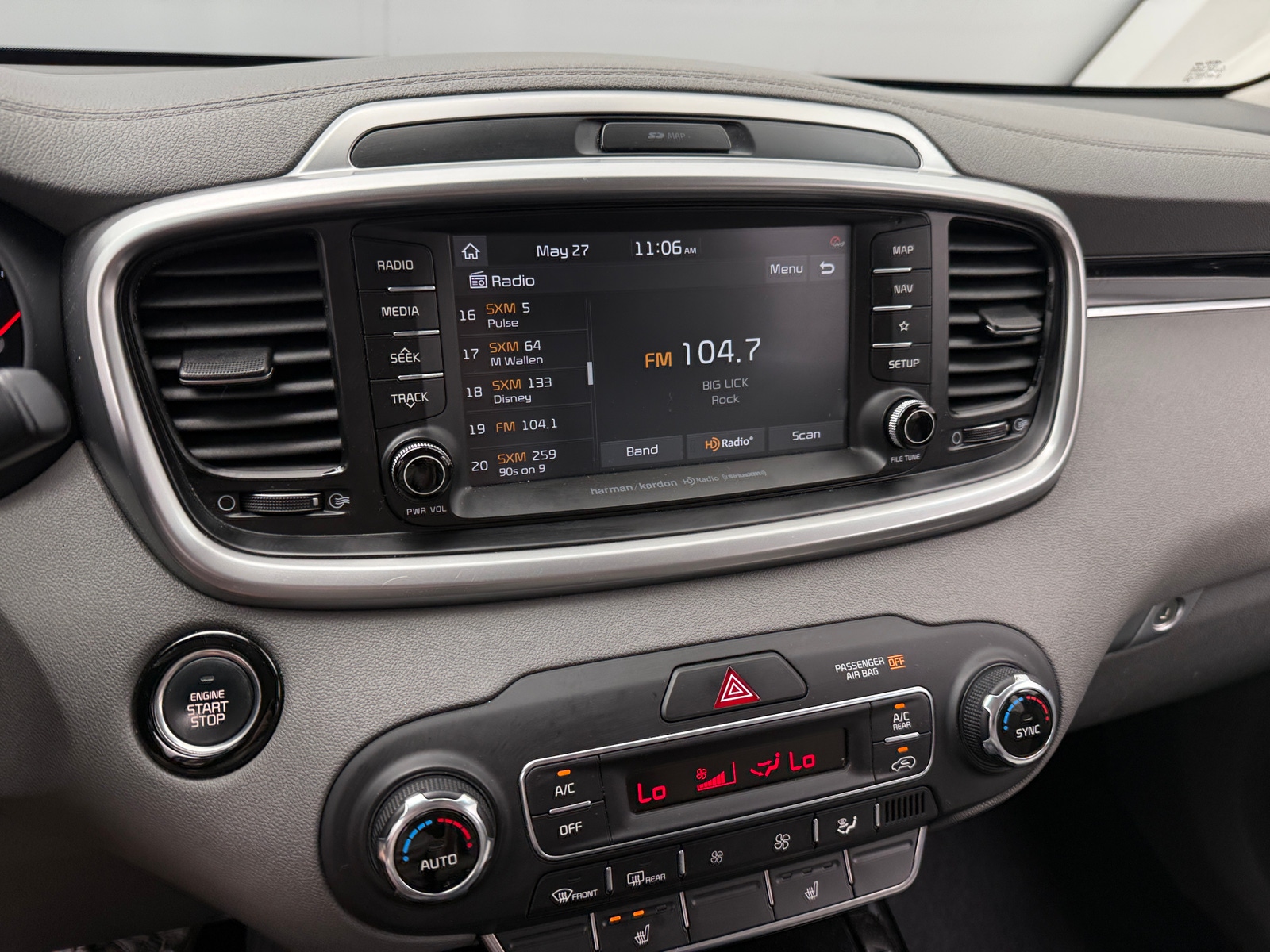 Thumbnail: 2020 Kia Sorento - 3