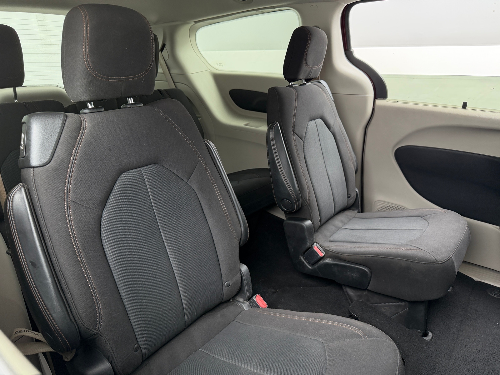 Thumbnail: 2020 Chrysler Pacifica - 6