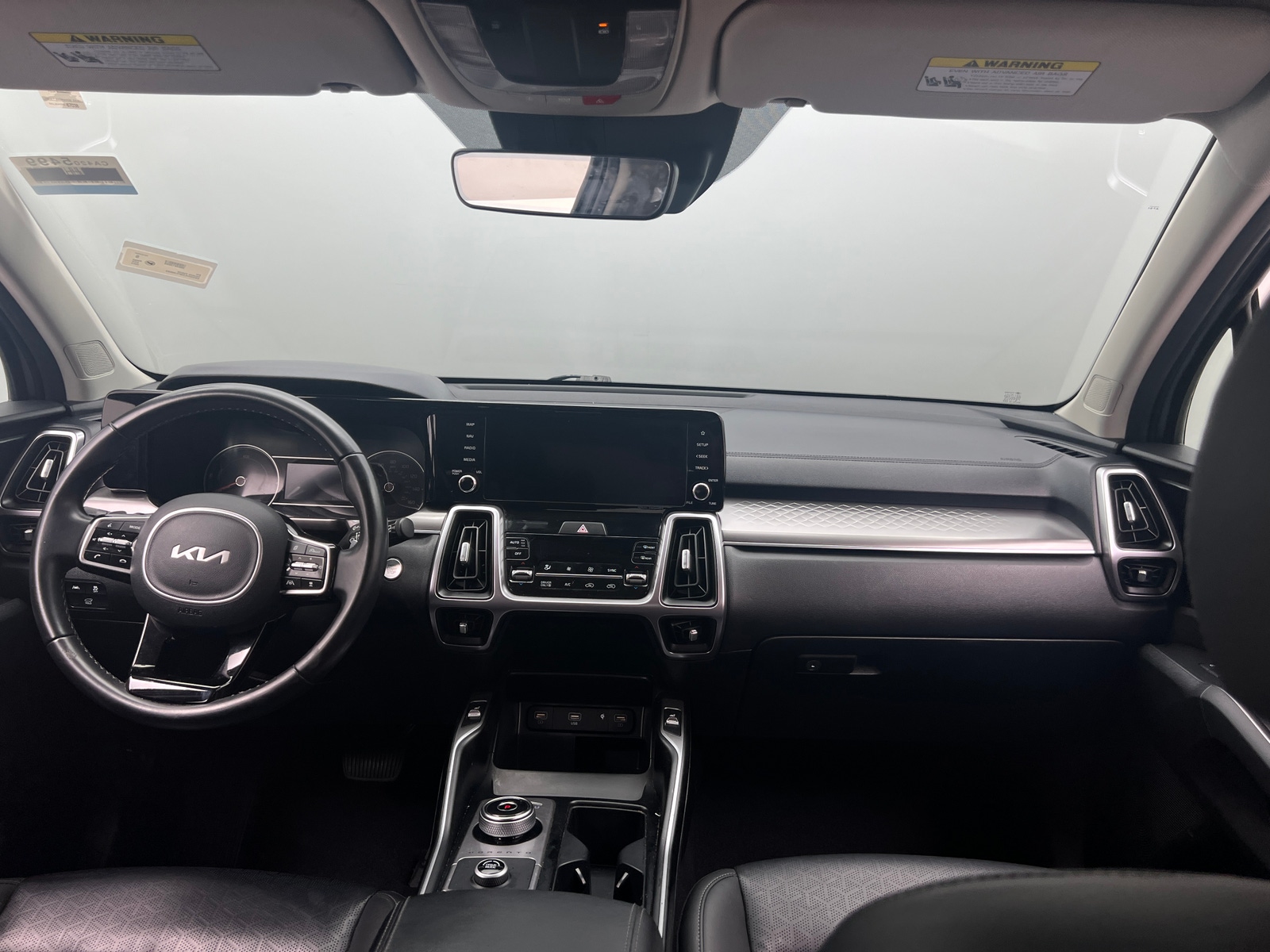 Thumbnail: 2023 Kia Sorento - 2