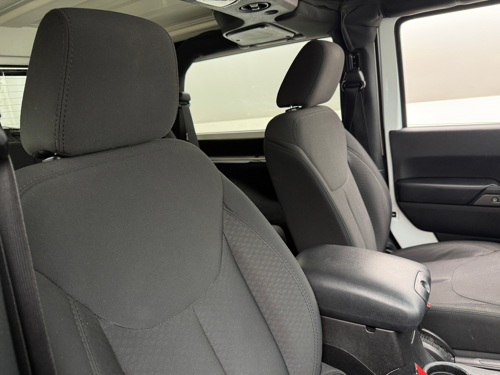 Thumbnail: 2016 Jeep Wrangler - 2