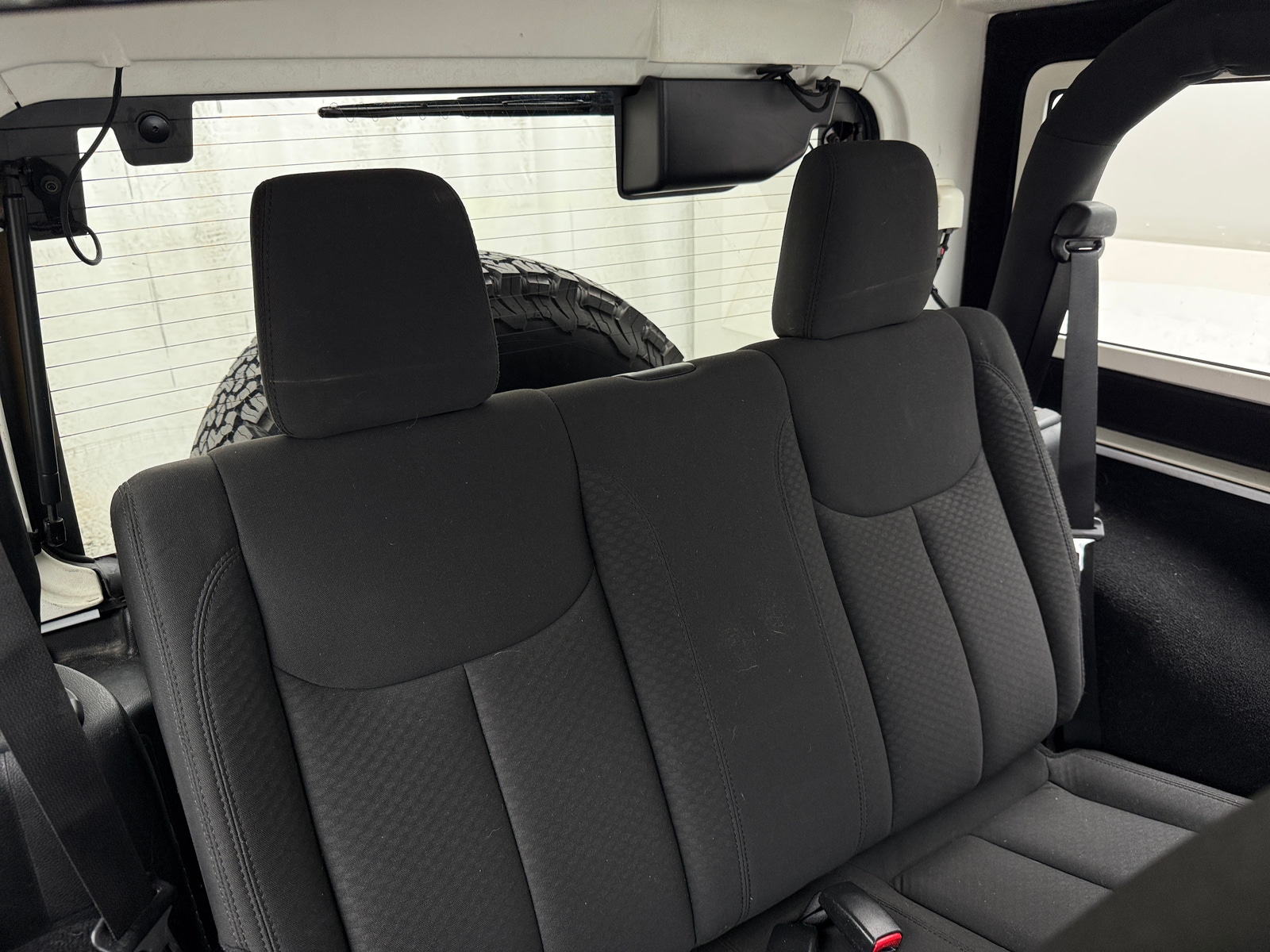 Thumbnail: 2016 Jeep Wrangler - 6