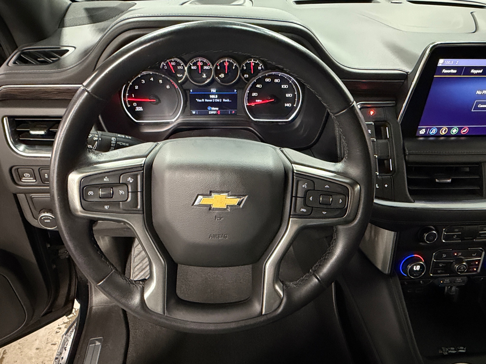 Thumbnail: 2021 Chevrolet Tahoe - 4