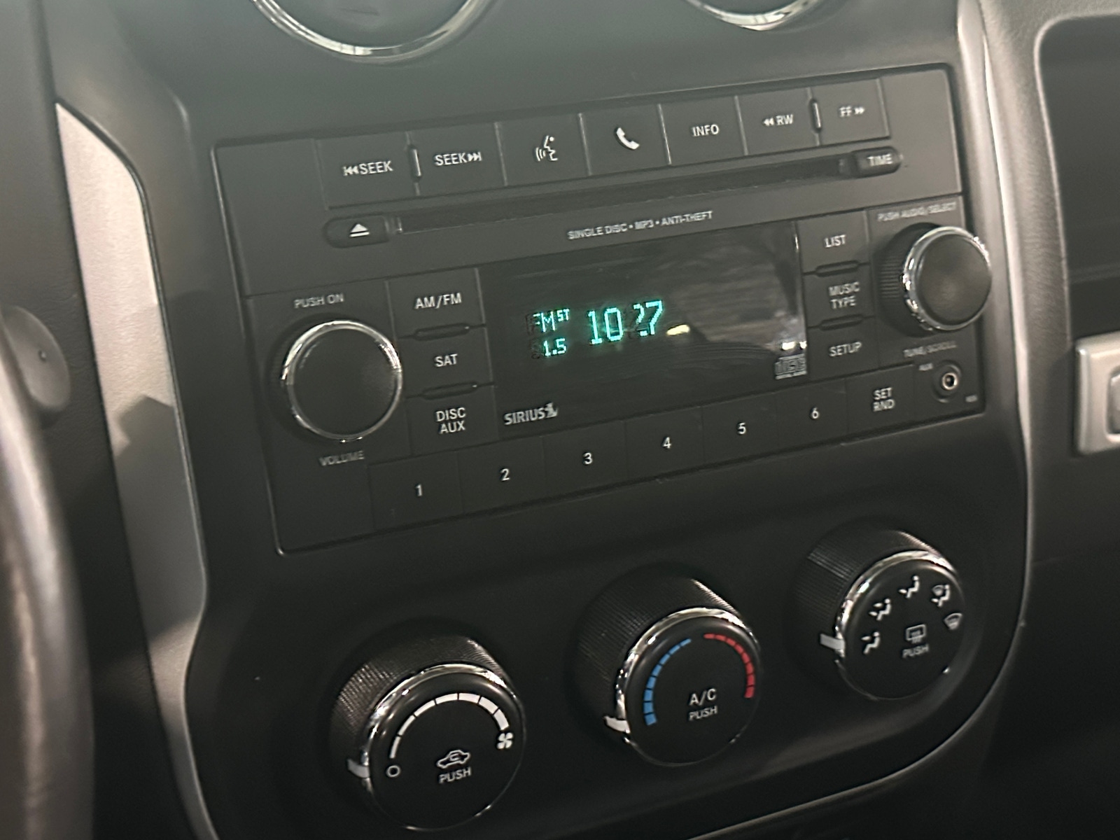 Thumbnail: 2014 Jeep Compass - 4