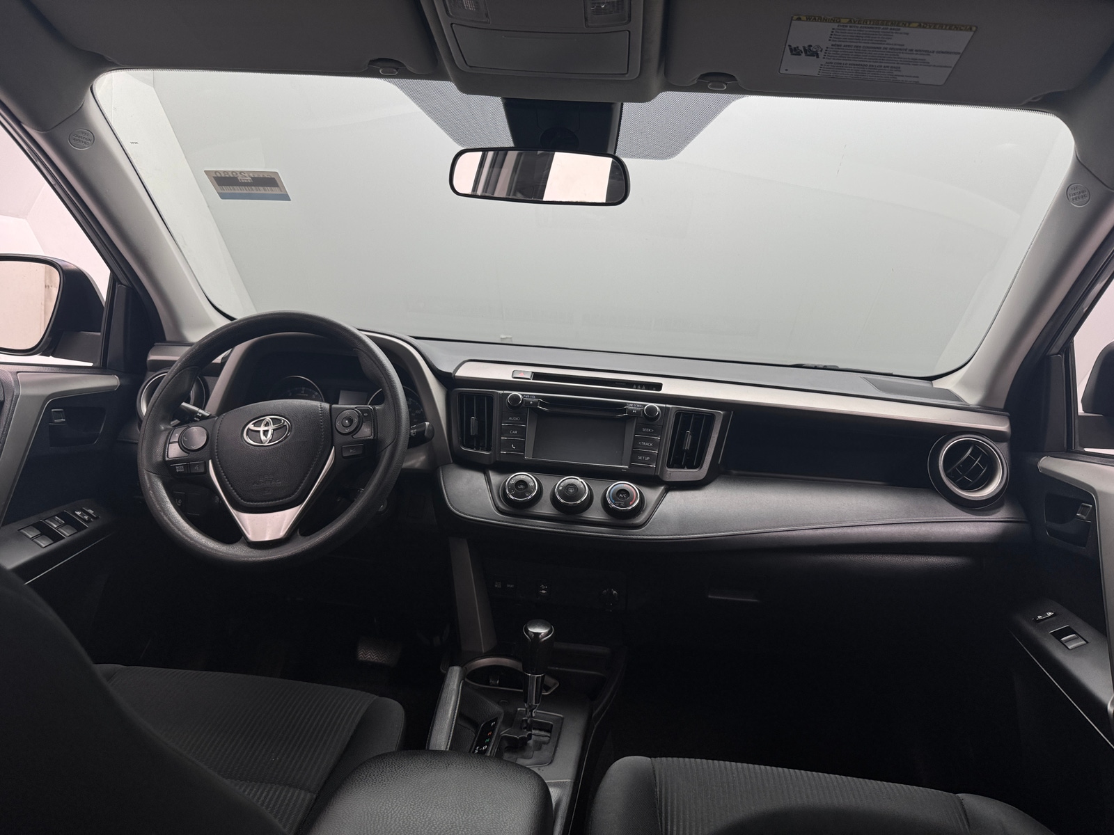 Thumbnail: 2018 Toyota RAV4 - 3