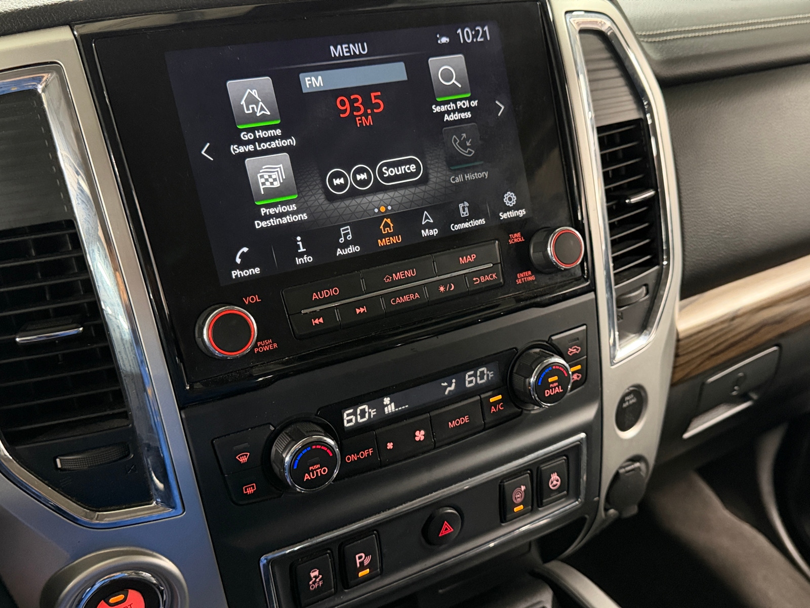 Thumbnail: 2020 Nissan Titan - 3