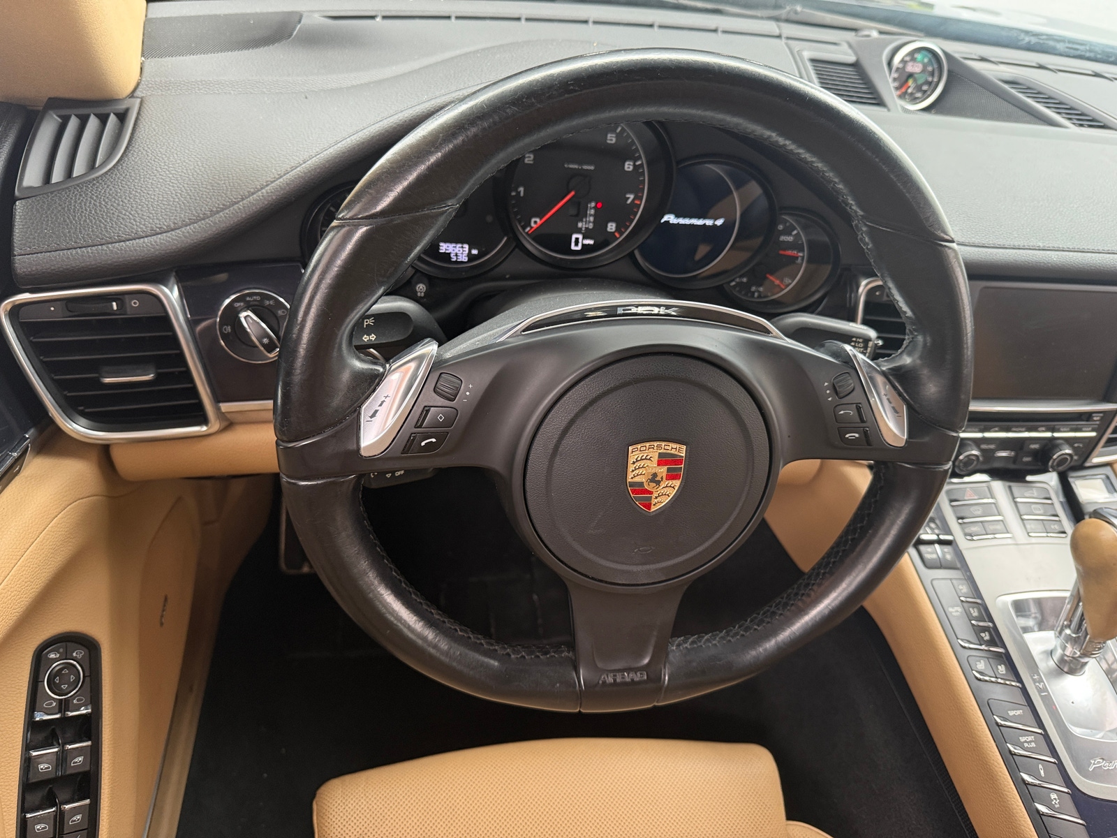 Thumbnail: 2015 Porsche Panamera - 4