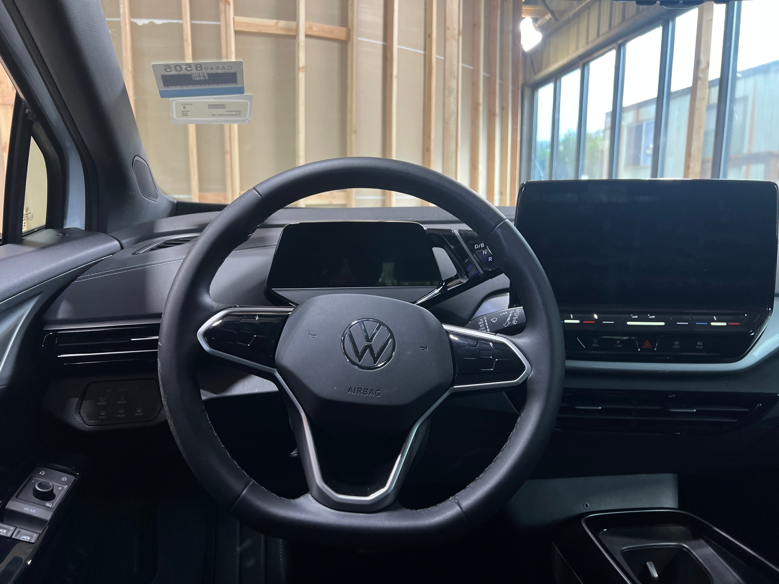 Thumbnail: 2023 Volkswagen ID.4 - 4