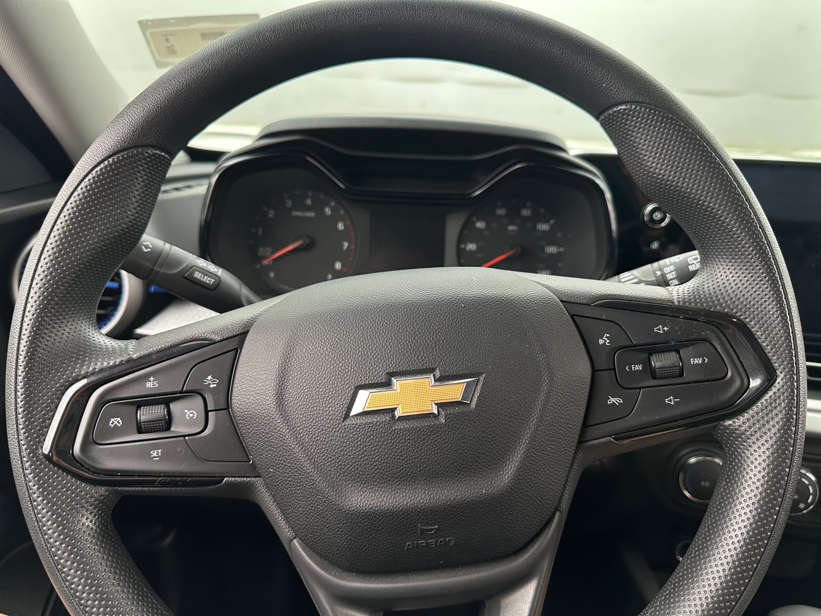 Thumbnail: 2024 Chevrolet Trax - 5