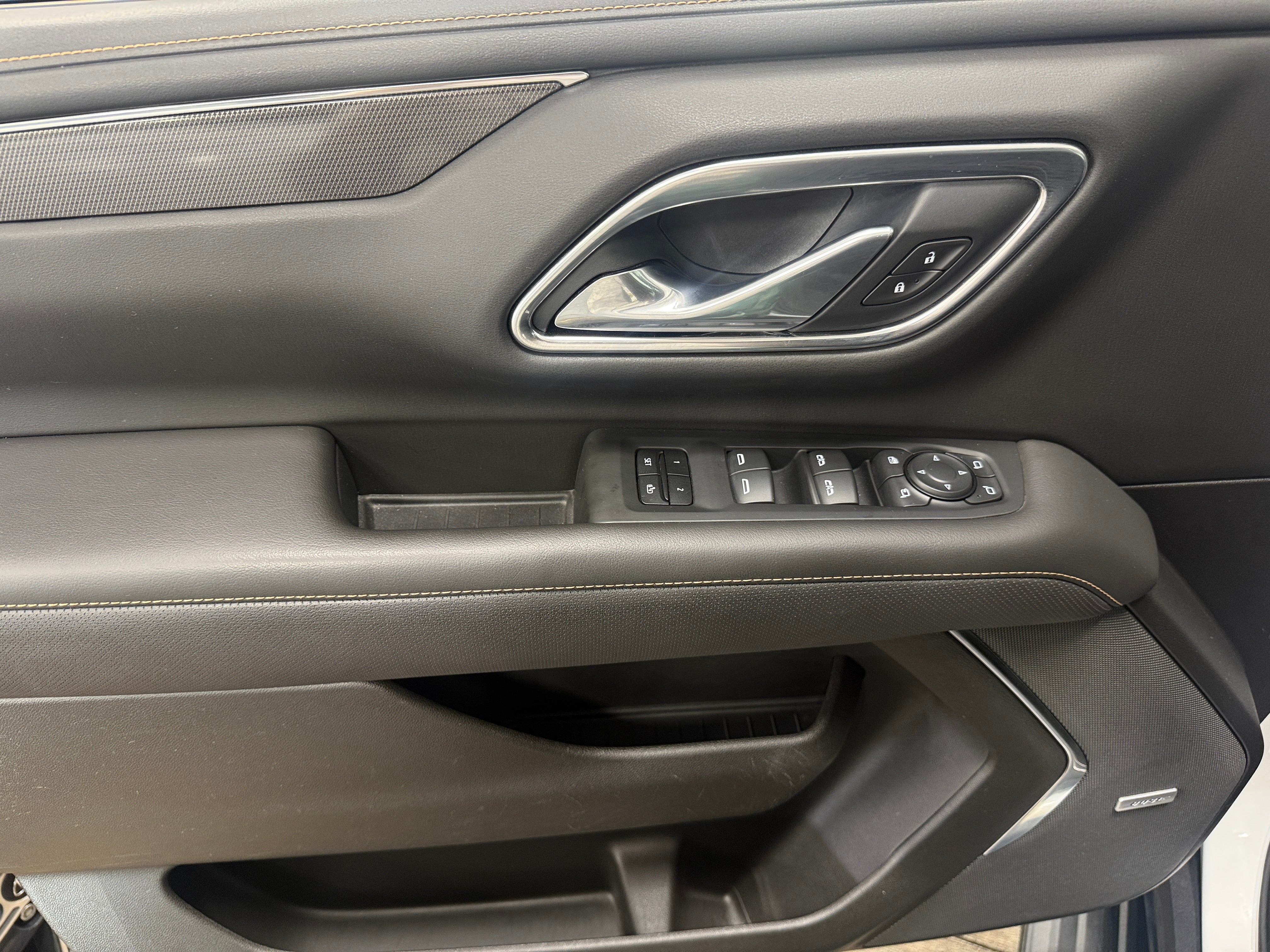 2021 GMC Yukon AT4 - Photo 11