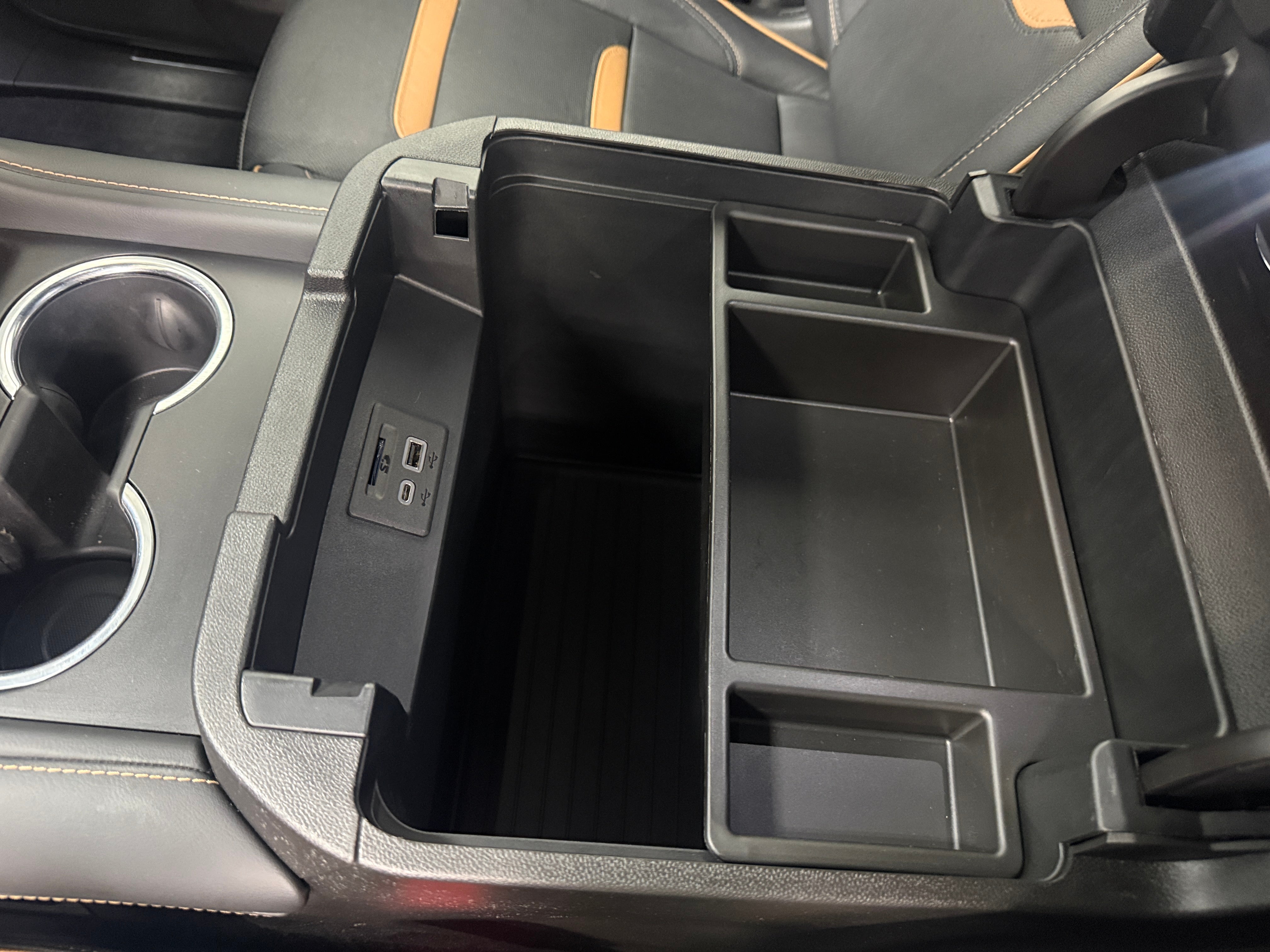 2021 GMC Yukon AT4 - Photo 16