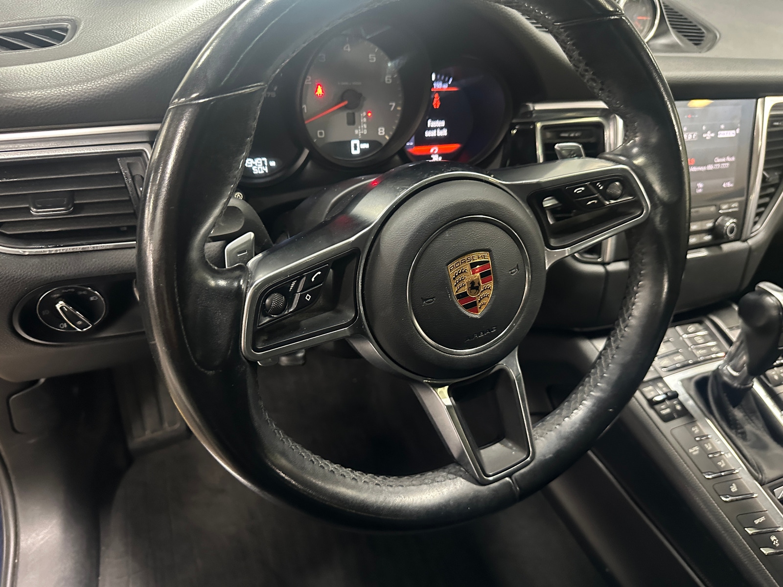 Thumbnail: 2018 Porsche Macan - 4