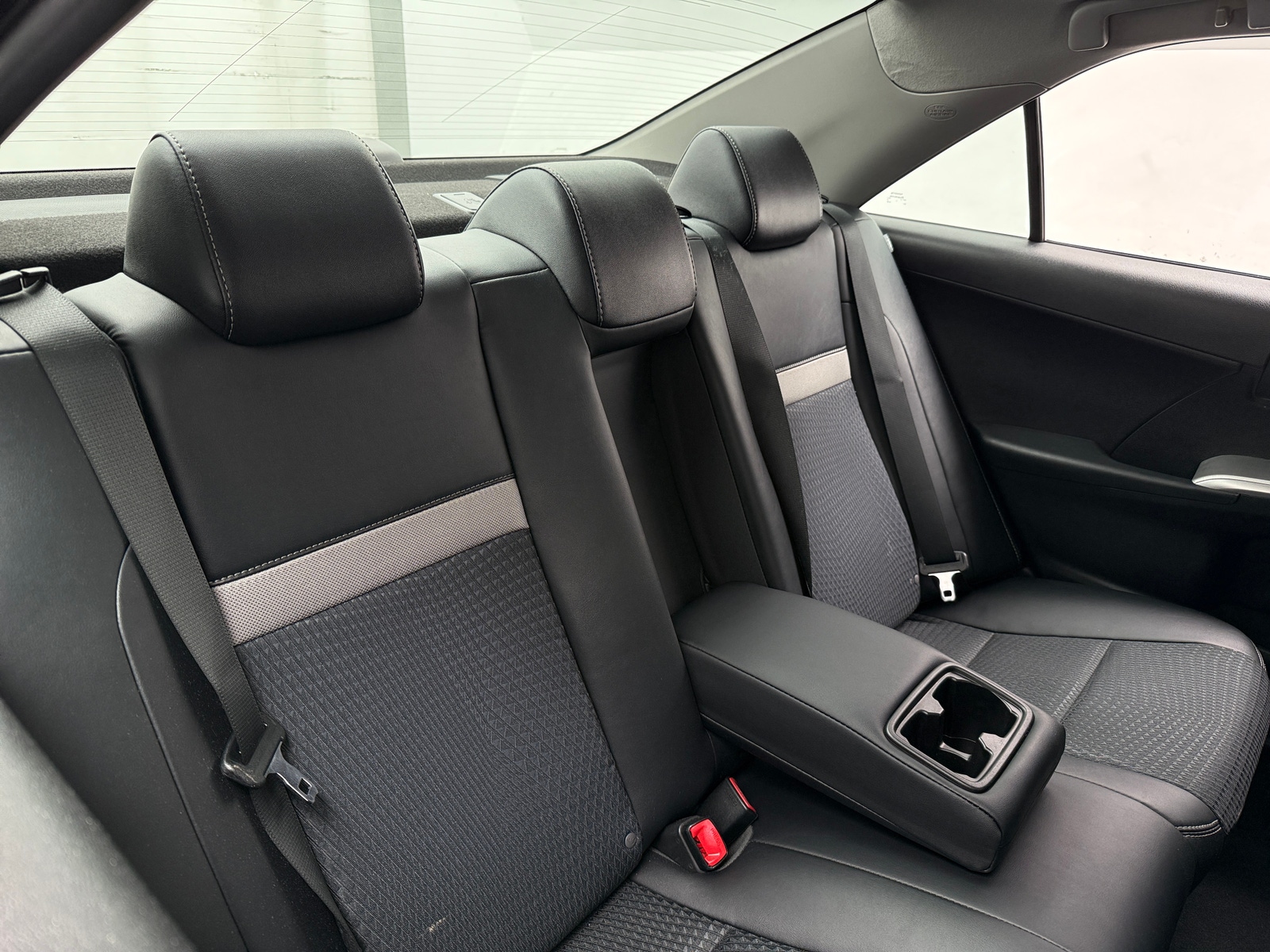 Thumbnail: 2012 Toyota Camry - 6