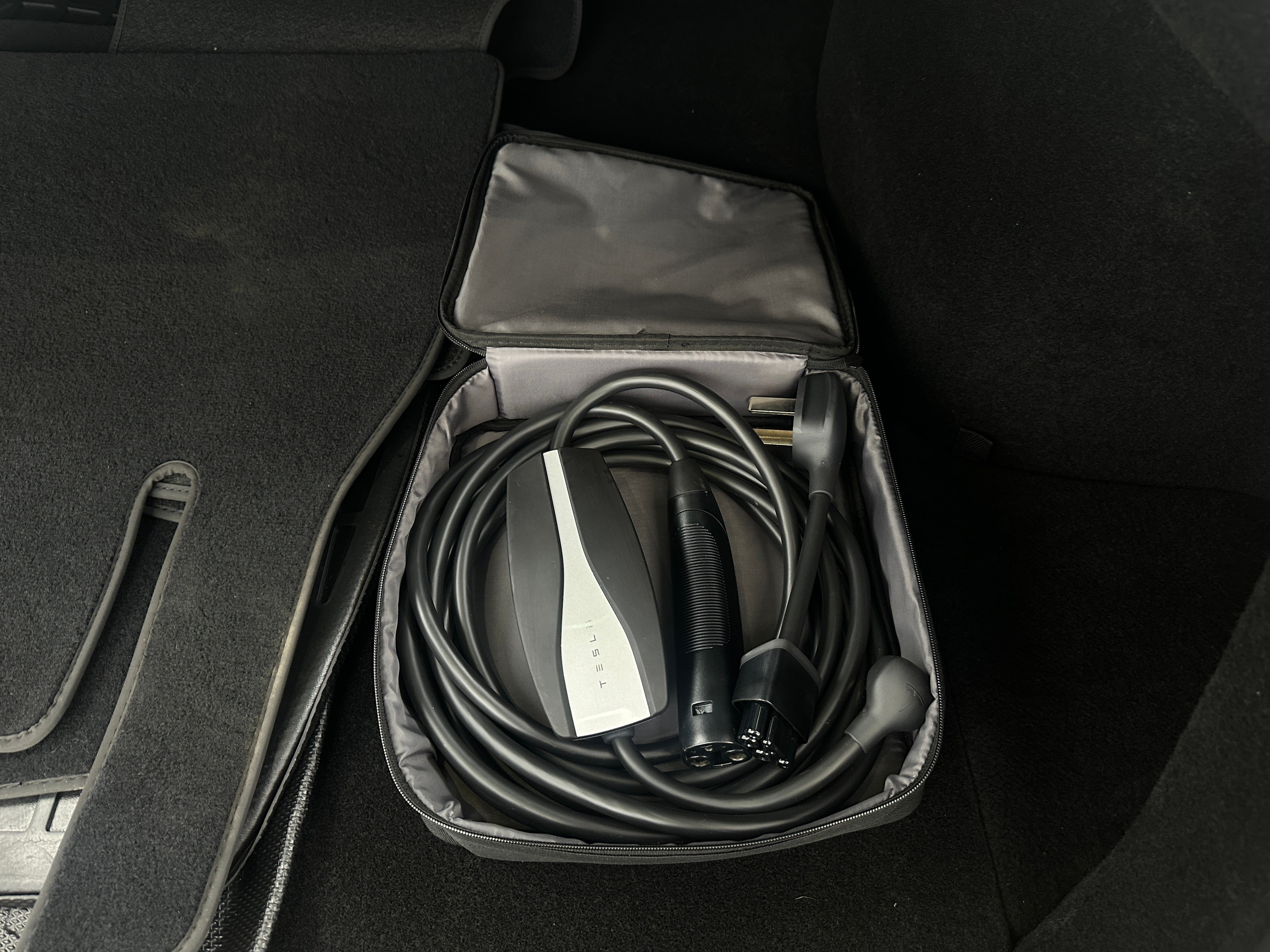 Used 2023 Tesla Model Y Long Range with VIN 7SAYGDEE1PA206692 for sale in Auburn, WA