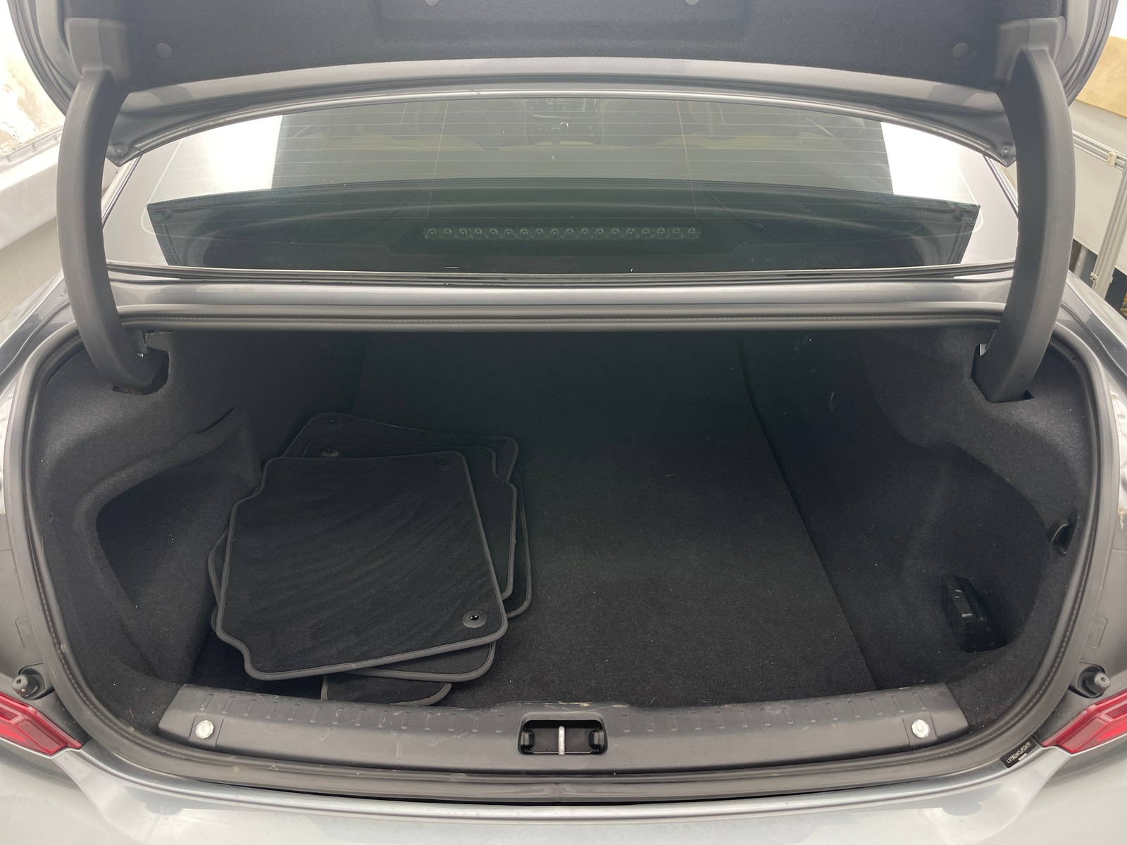 Thumbnail: 2018 Volvo S90 - 6