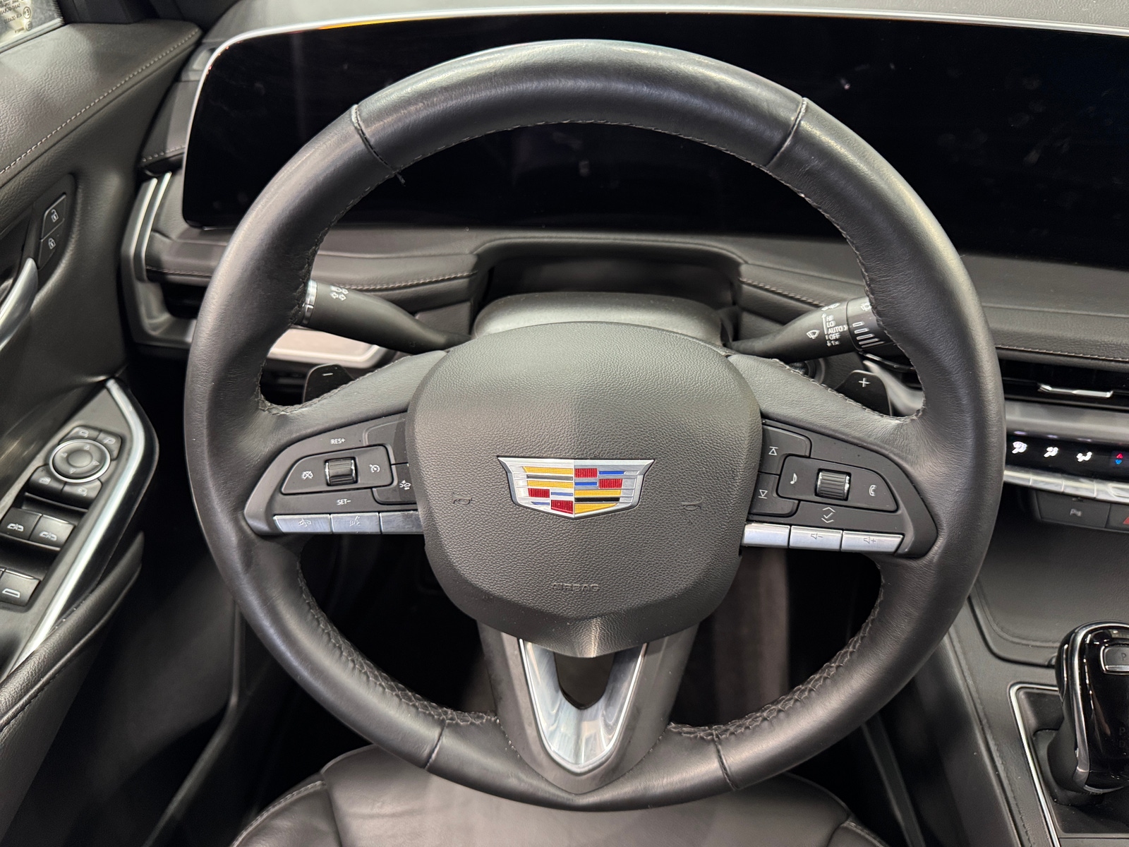 Thumbnail: 2025 Cadillac XT4 - 4
