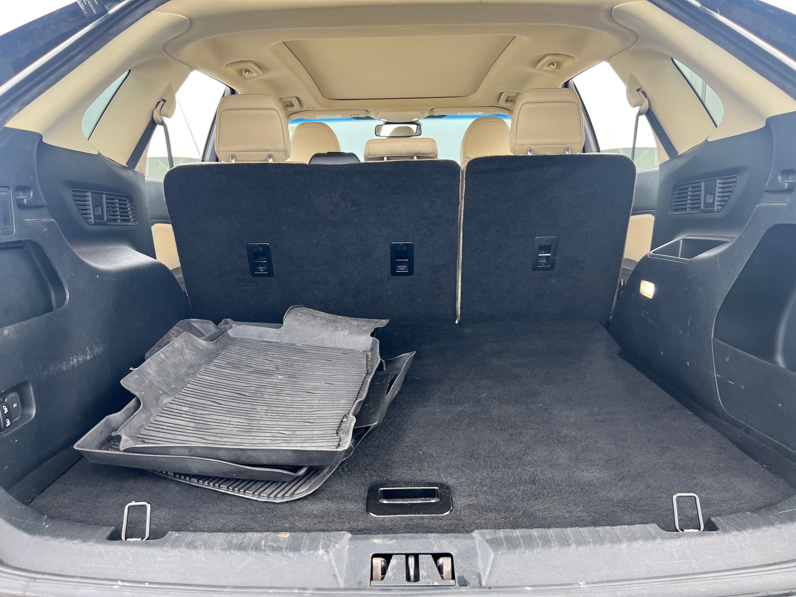 Thumbnail: 2019 Ford Edge - 7