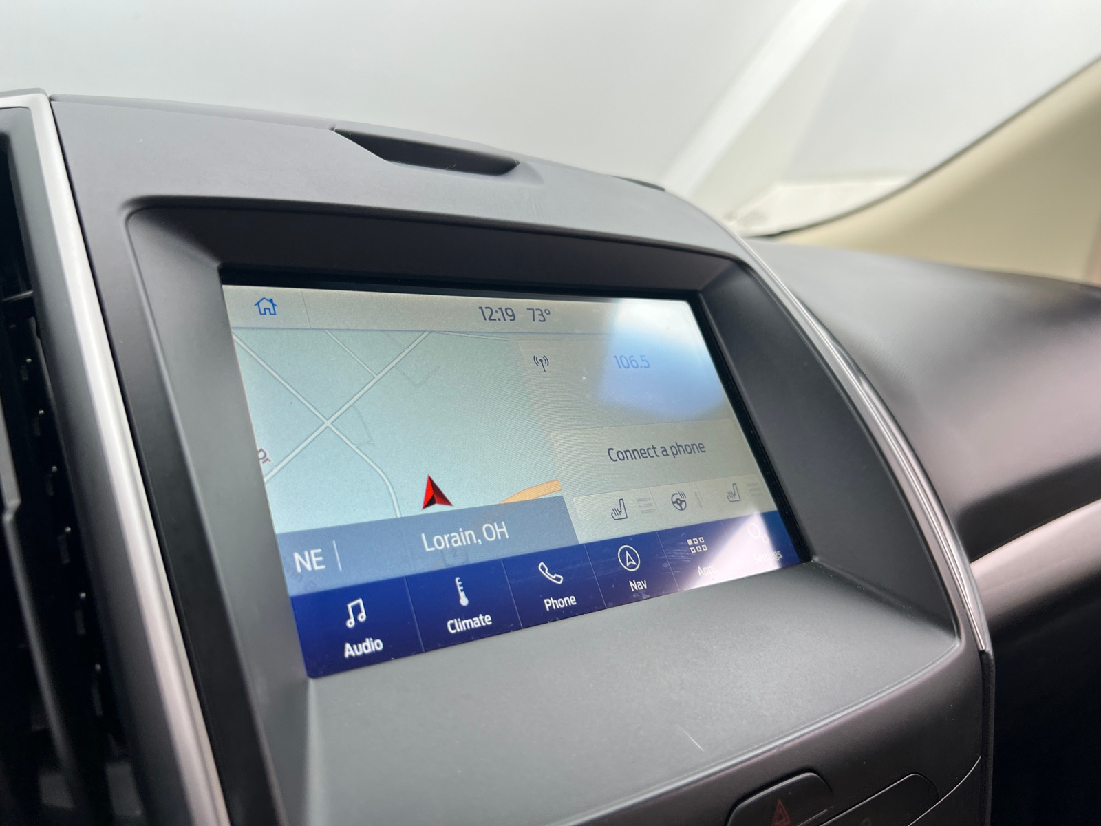 Thumbnail: 2019 Ford Edge - 4