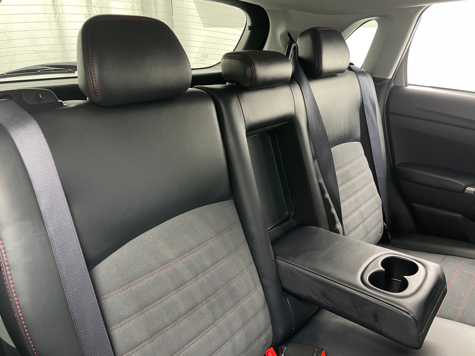 Thumbnail: 2024 Mitsubishi Outlander Sport - 6