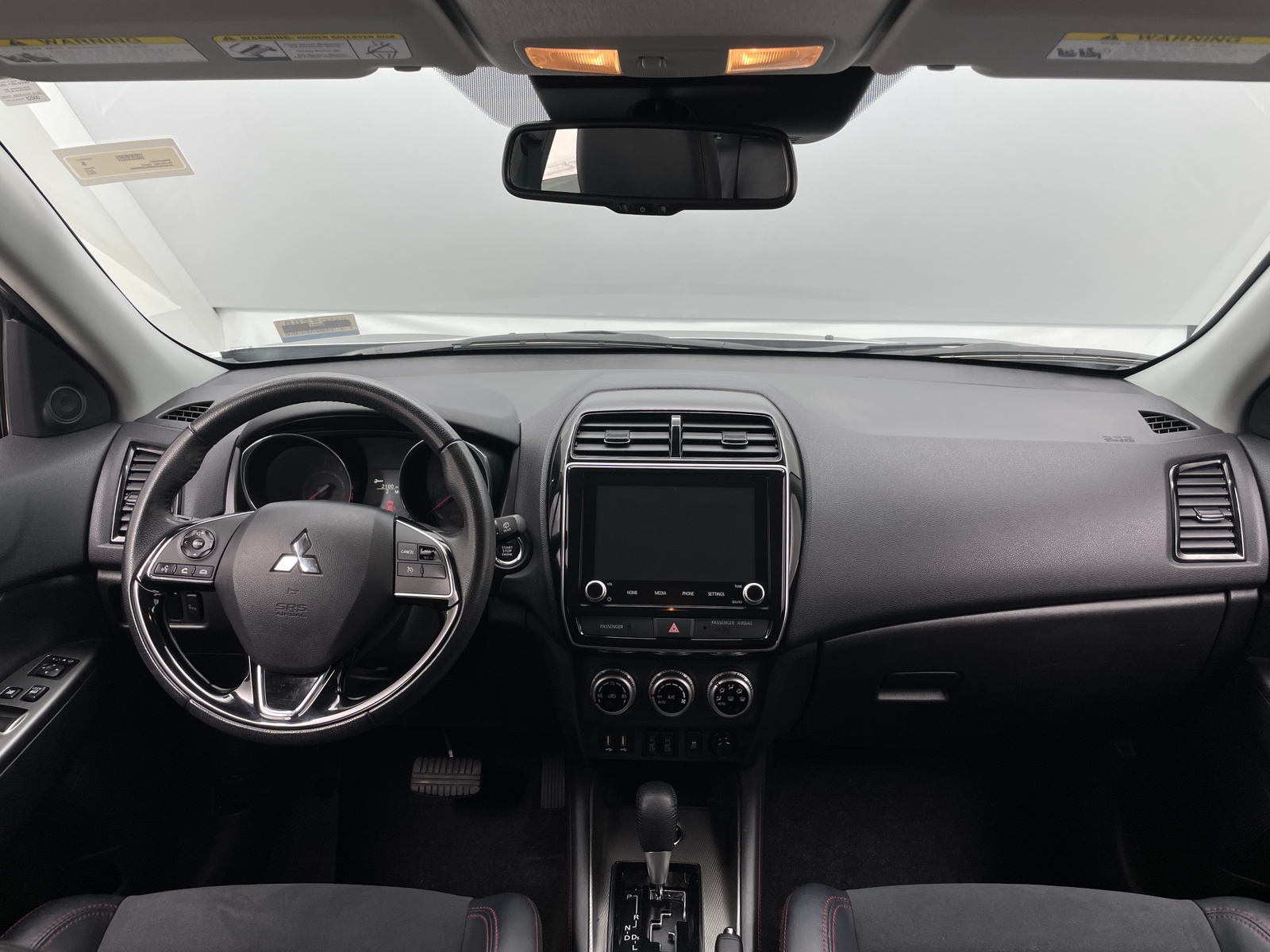 Thumbnail: 2024 Mitsubishi Outlander Sport - 3