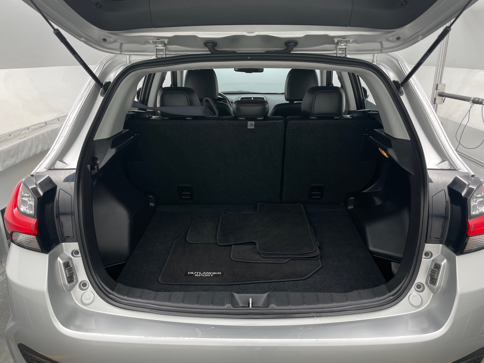 Thumbnail: 2024 Mitsubishi Outlander Sport - 7